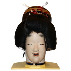 Peluca de Geisha y Máscara de Teatro Nô 1