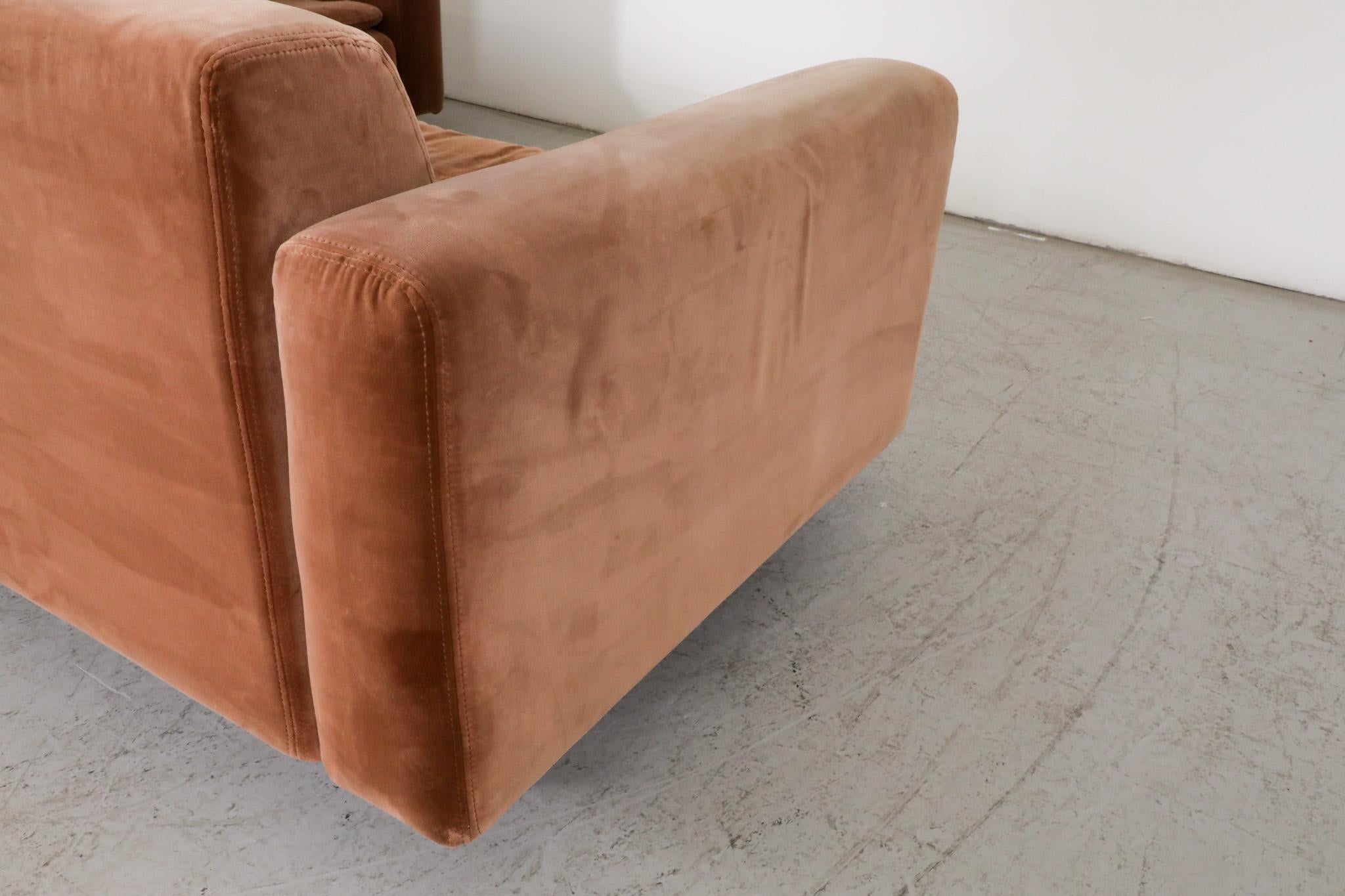 Gelderland Curved Corner Sectional Sofa For Sale 7