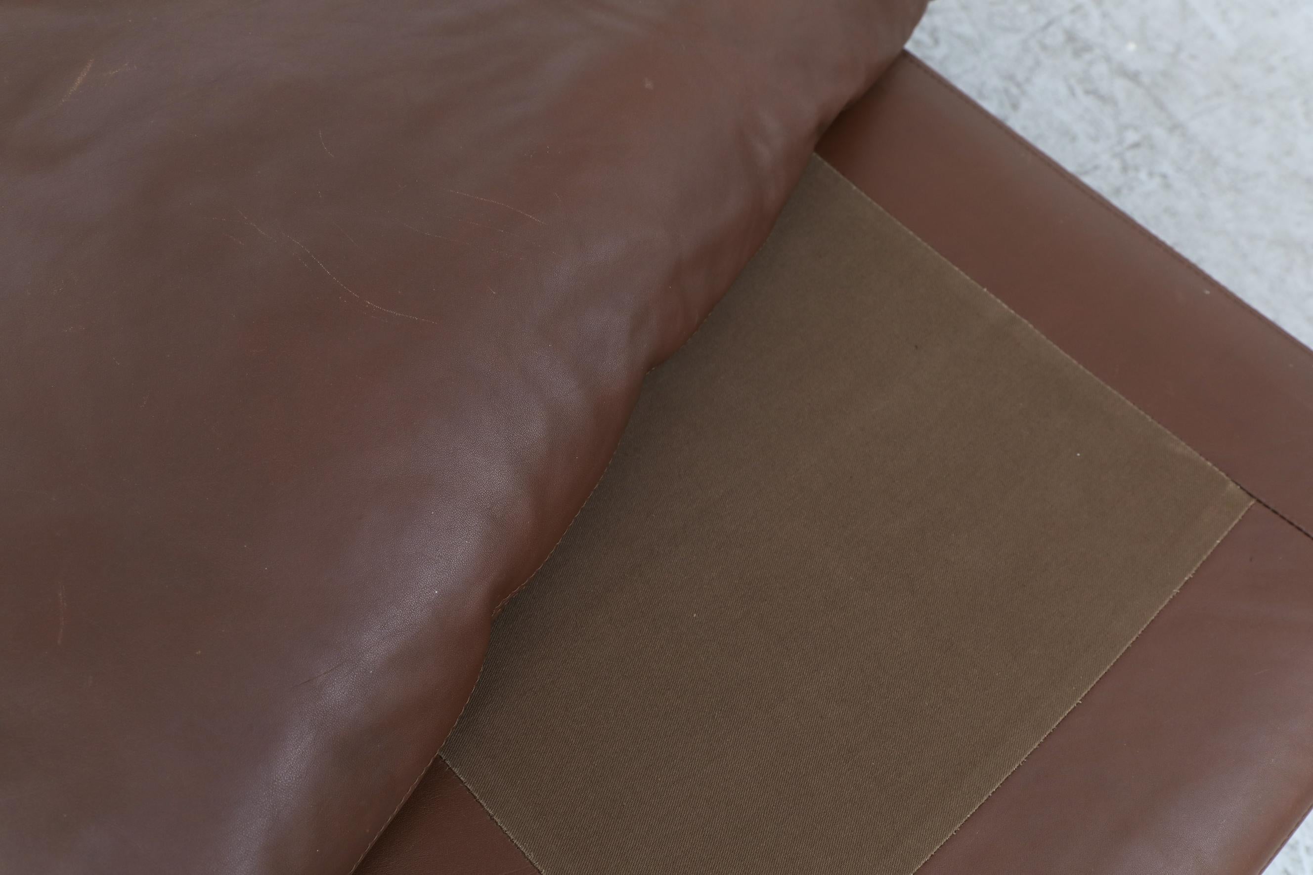 Long Gelderland Brown Leather Ottoman with Top Cushion For Sale 7