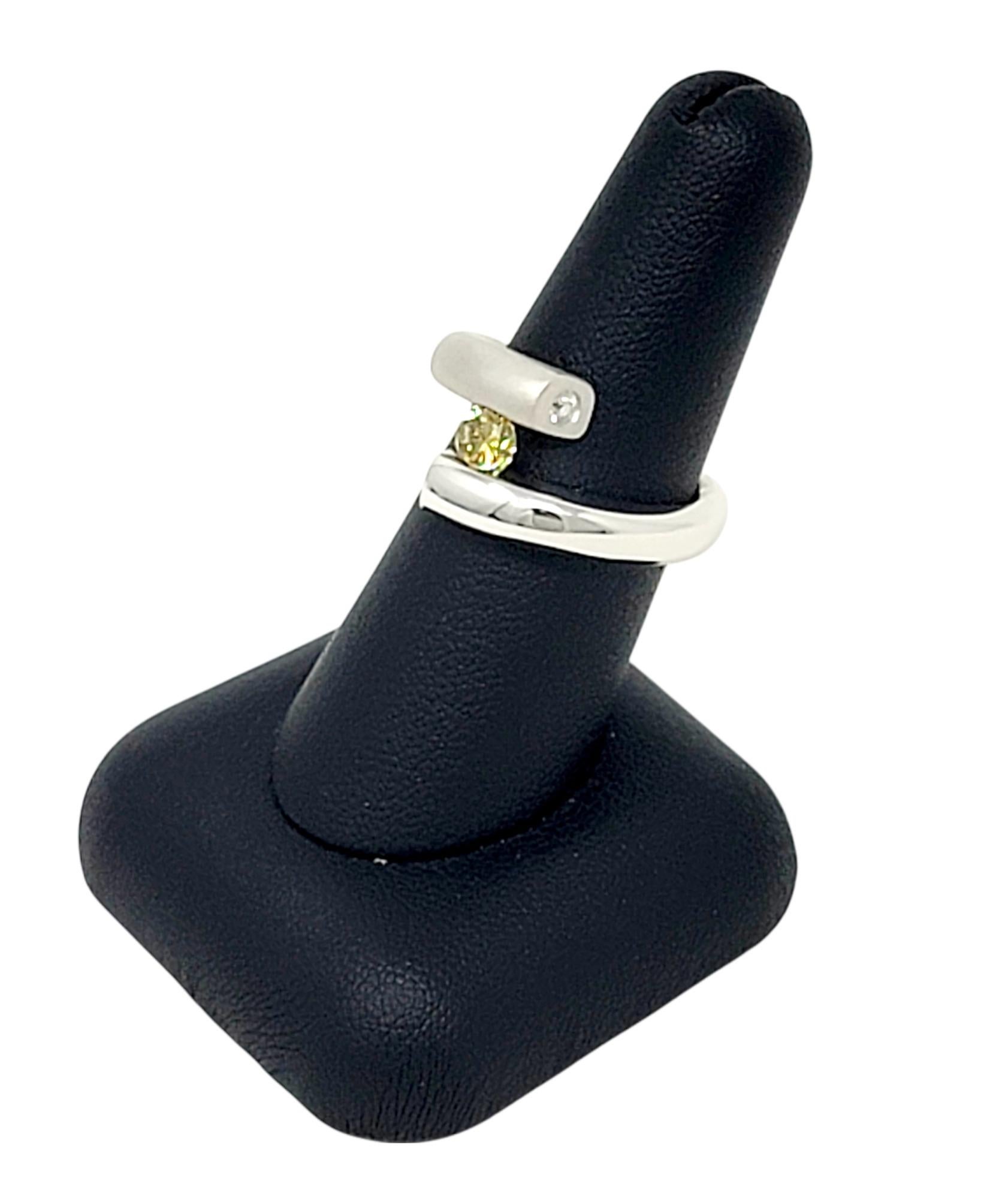 Gelber Abaci Bypass-Ring mit gelben und weißen Diamanten 14 Karat im Angebot 7
