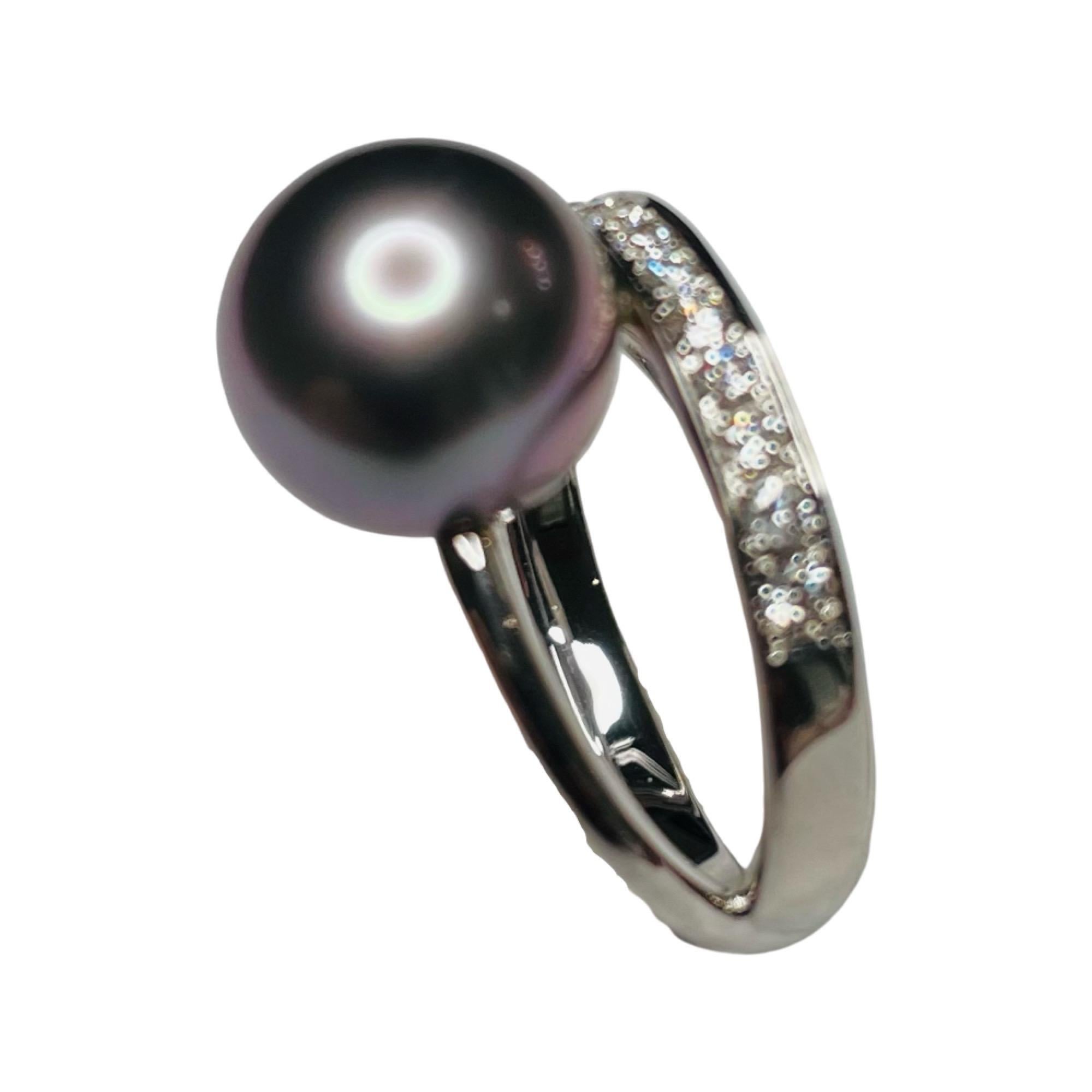 Contemporary Gellner 18K White Gold Tahitian Black Pearl and Diamond Ring For Sale