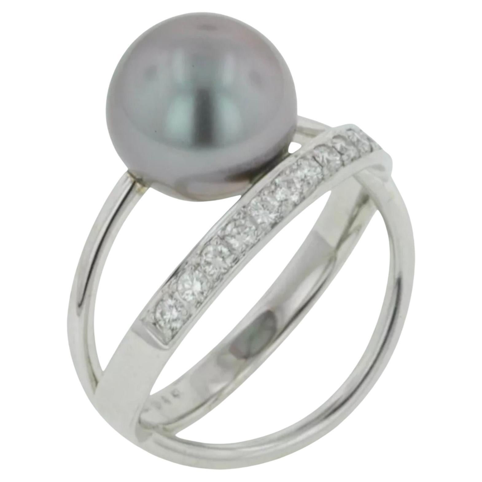 Gellner 18K White Gold Tahitian Black Pearl and Diamond Ring For Sale