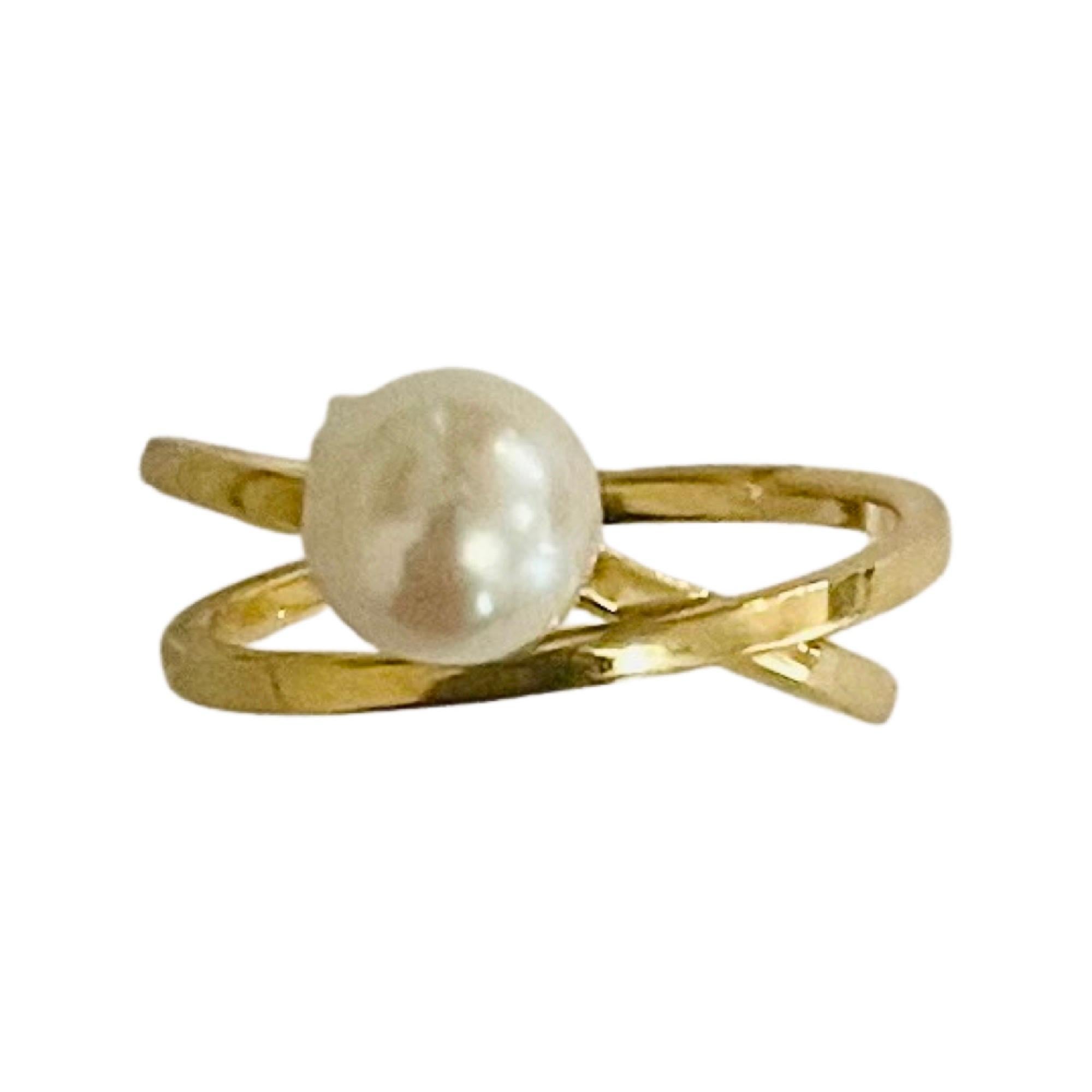 Contemporary Gellner 18KY Gold Japanese Akoya Pearl Ring For Sale