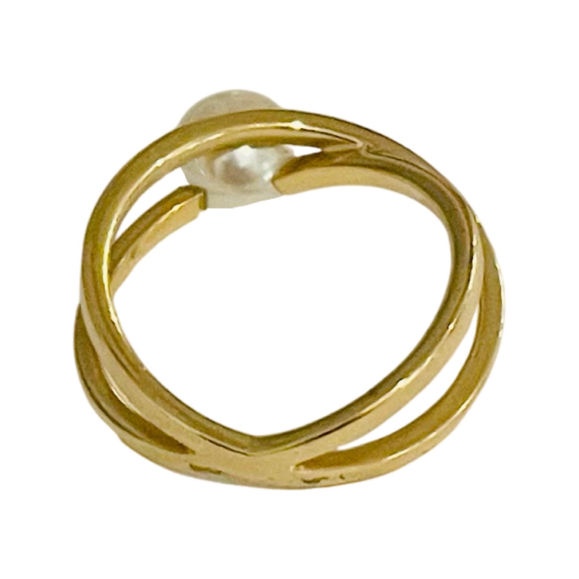 Round Cut Gellner 18KY Gold Japanese Akoya Pearl Ring For Sale
