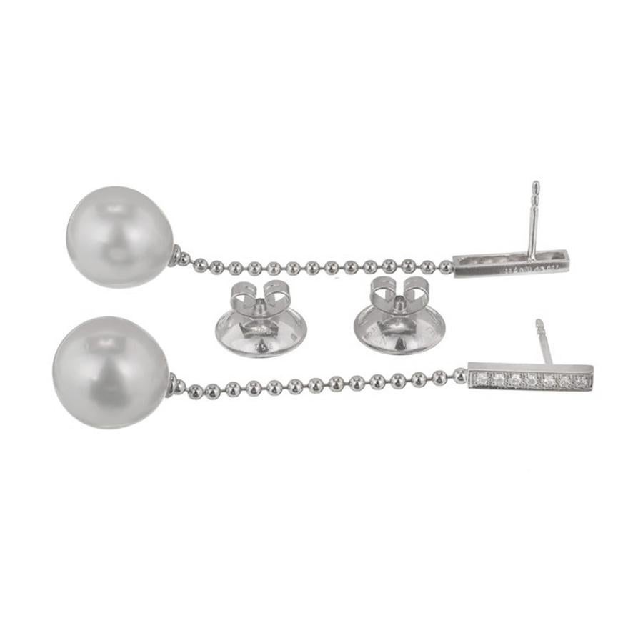 Taille ronde Gellner Boucles d'oreilles pendantes en or avec perles des mers du Sud et diamants en vente