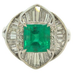 Edelstein 2,25 Karat Smaragd-Diamant-Platinring