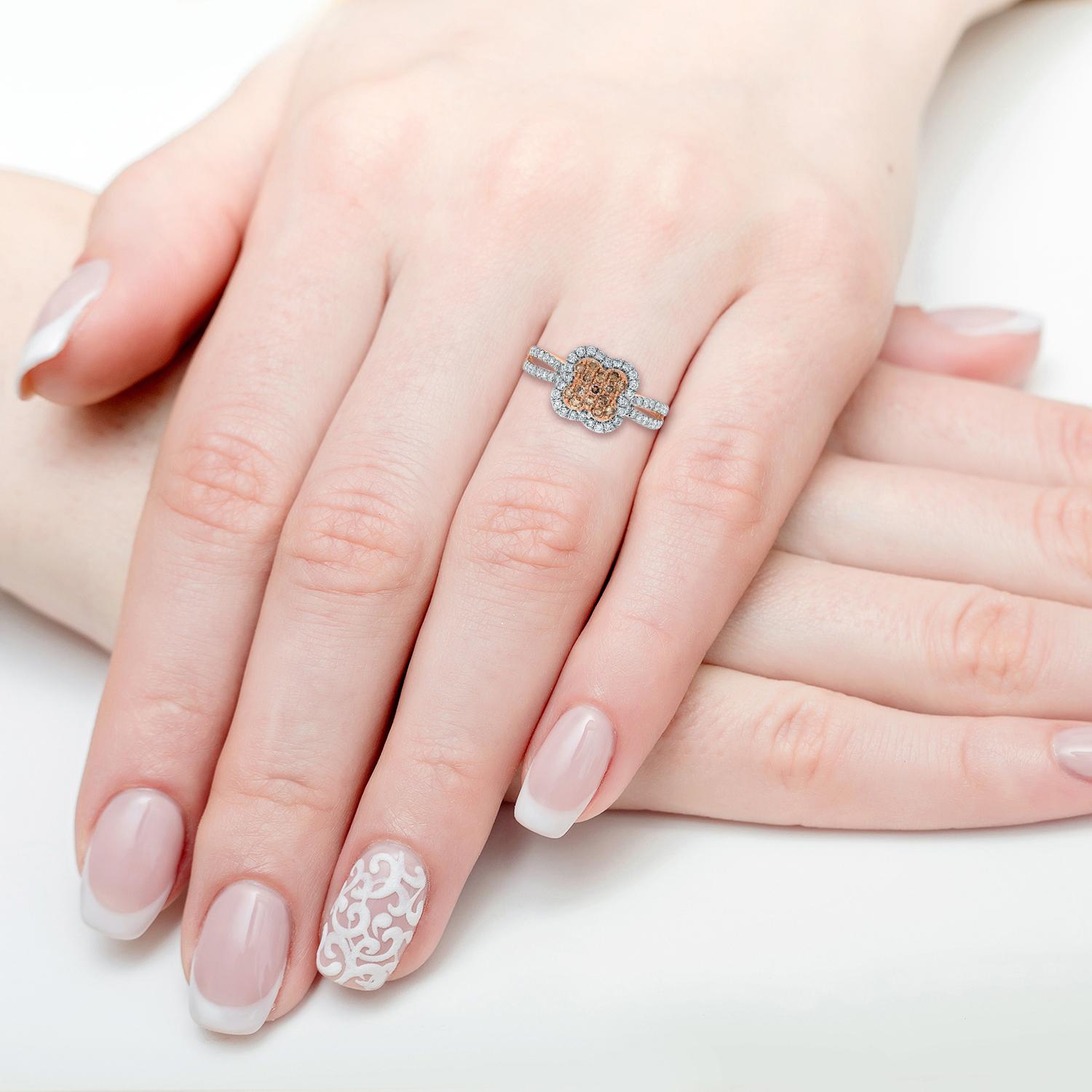 Women's Gem Bleu 0.28 Carat Pink Diamonds Ring with 0.43 Carat Diamonds Set in 14K Gold For Sale