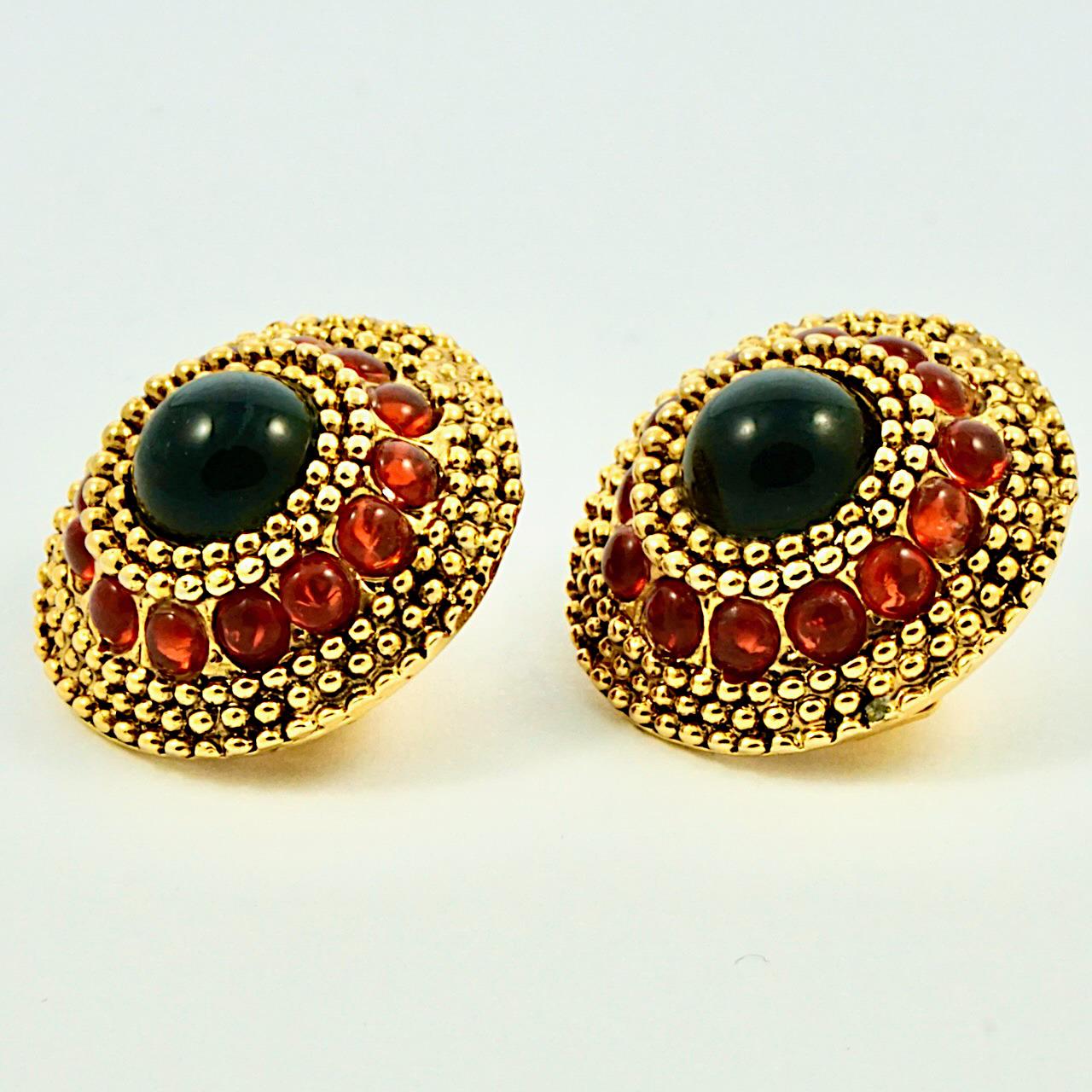 Gem-Craft Gold Plated Clip On Earrings with Black and Burnt Orange Glass Stones In Good Condition For Sale In London, GB