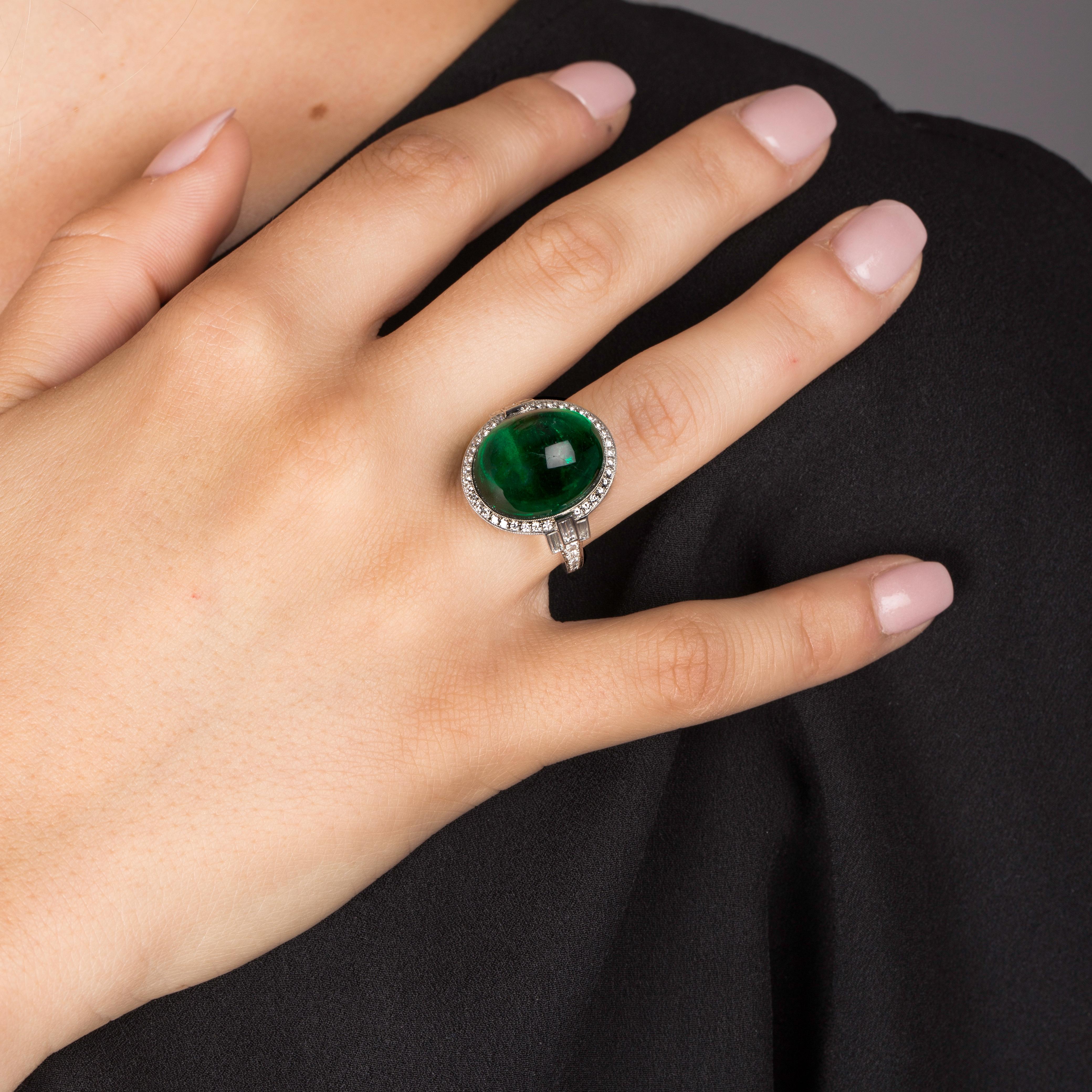 Diamant-Edelstein Smaragd Cabochon Ring (Renaissance) im Angebot