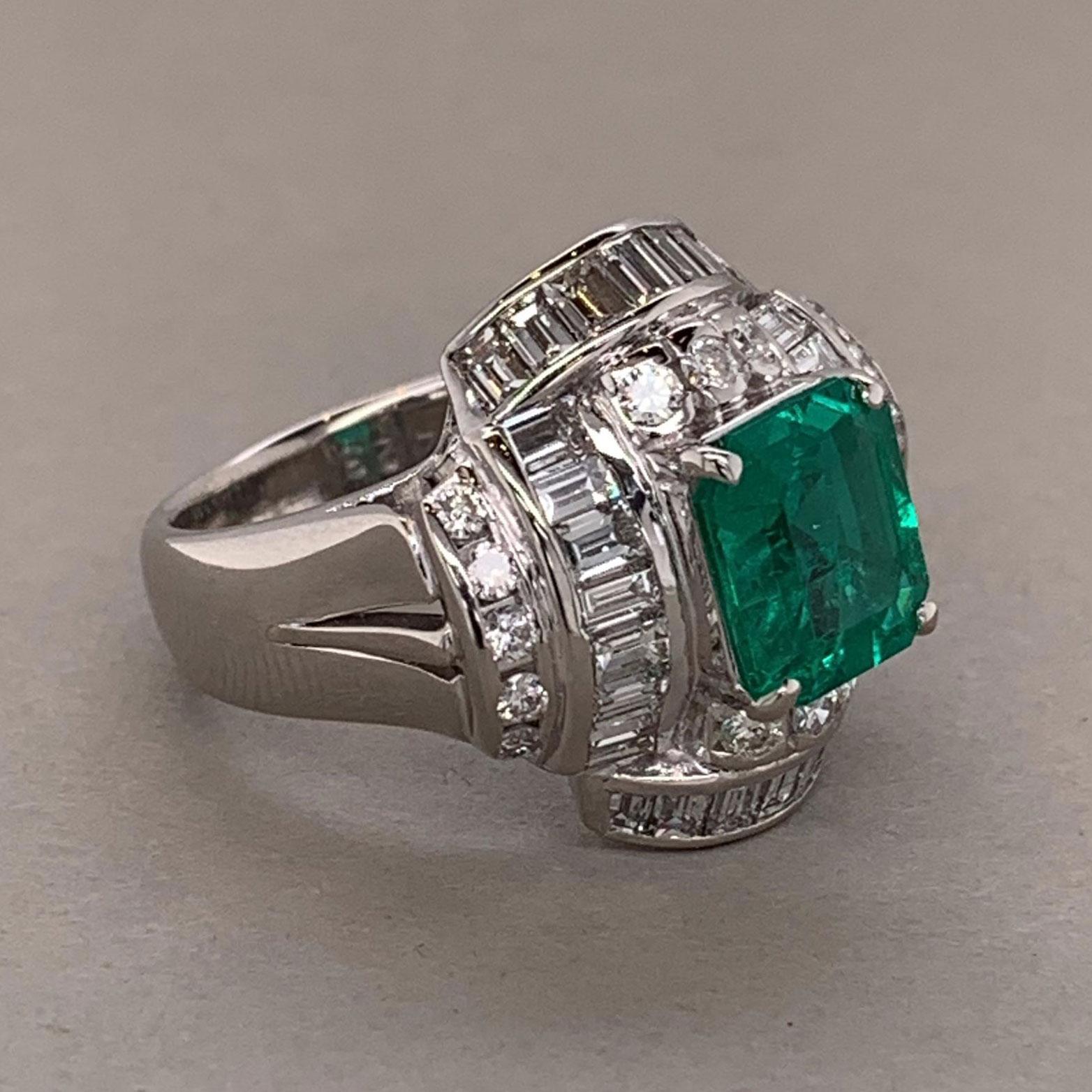 Gem Emerald Diamond Platinum Ring For Sale 1