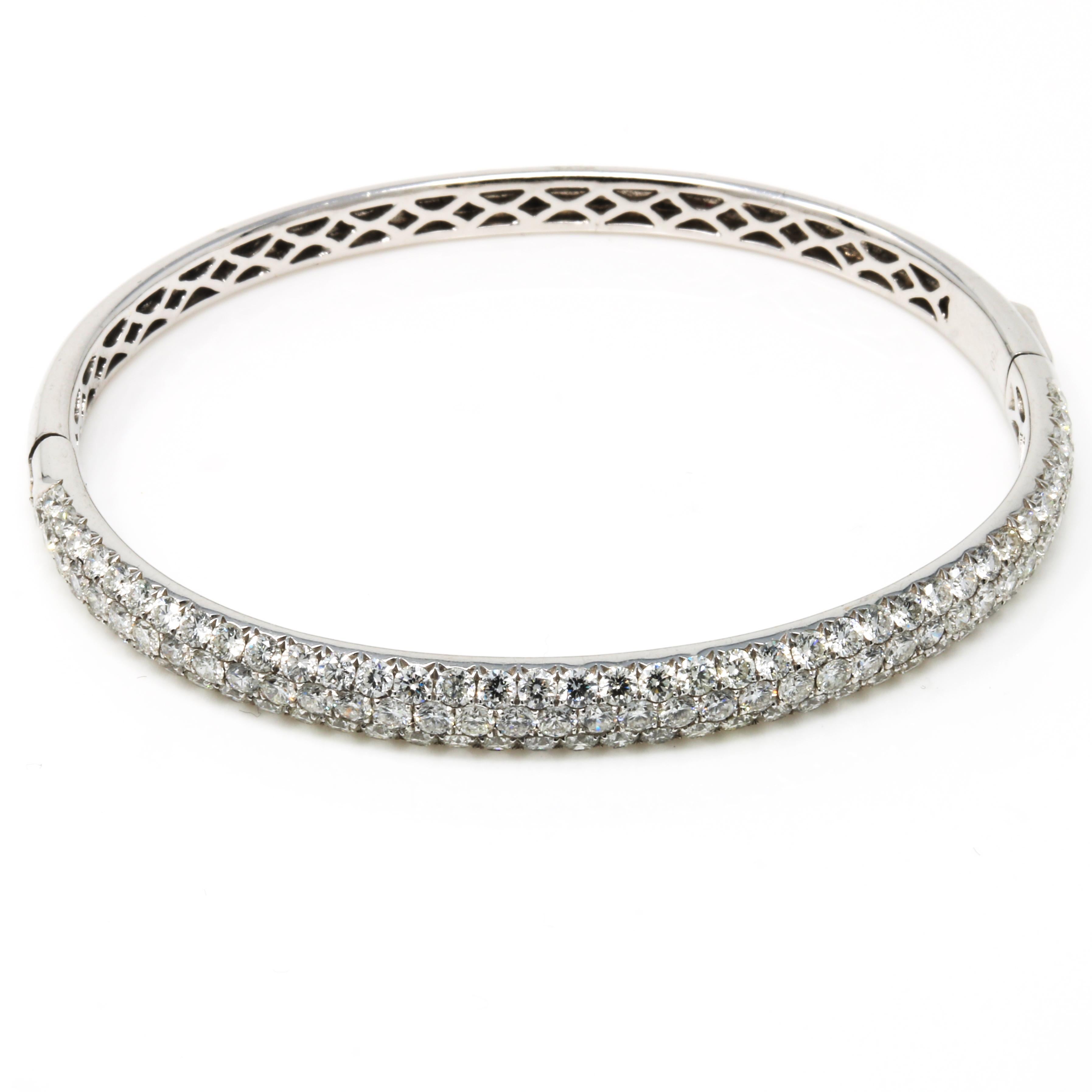 Contemporary Gem Gallery Diamond Micro Pave Bangle For Sale