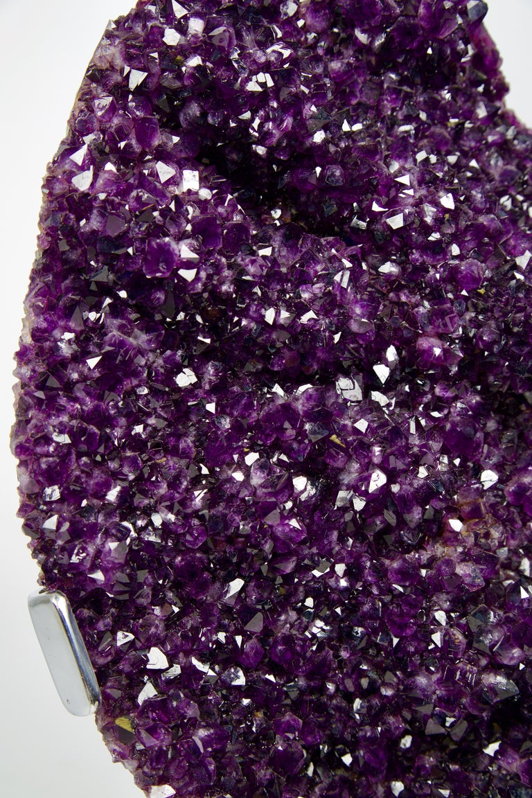 Amethist Geode uit Uruguay met standaard, groot | Jalla Stones - Edelstenen en Mineralen