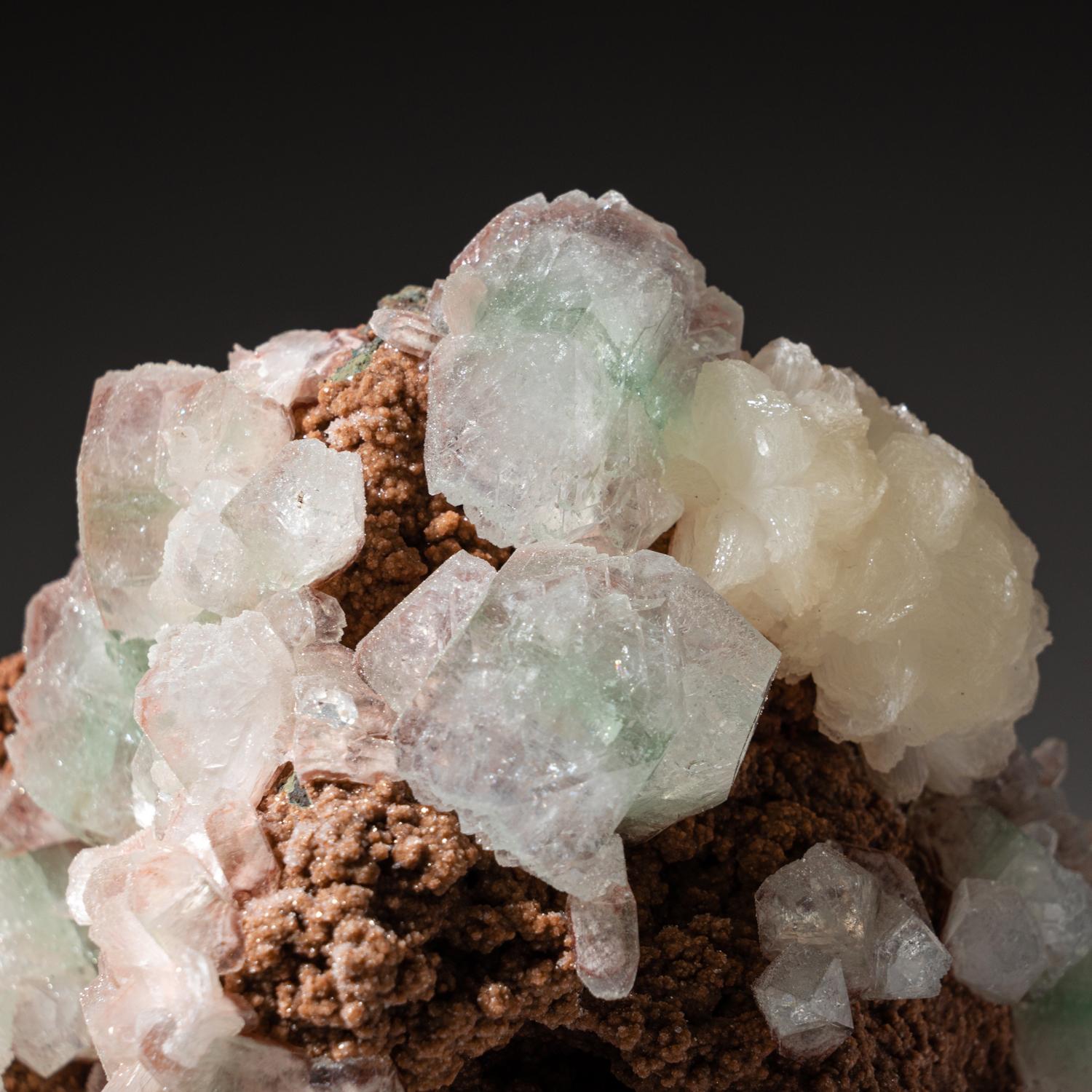 Gem Green Apophyllite with Stilbite from Jalgaon, Aurangabad District, India In New Condition For Sale In New York, NY