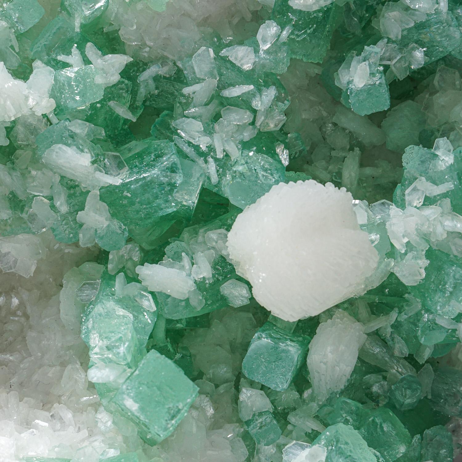 Other Gem Green Apophyllite Mineral Crystal with Stilbite from Maharashtra, Indi For Sale