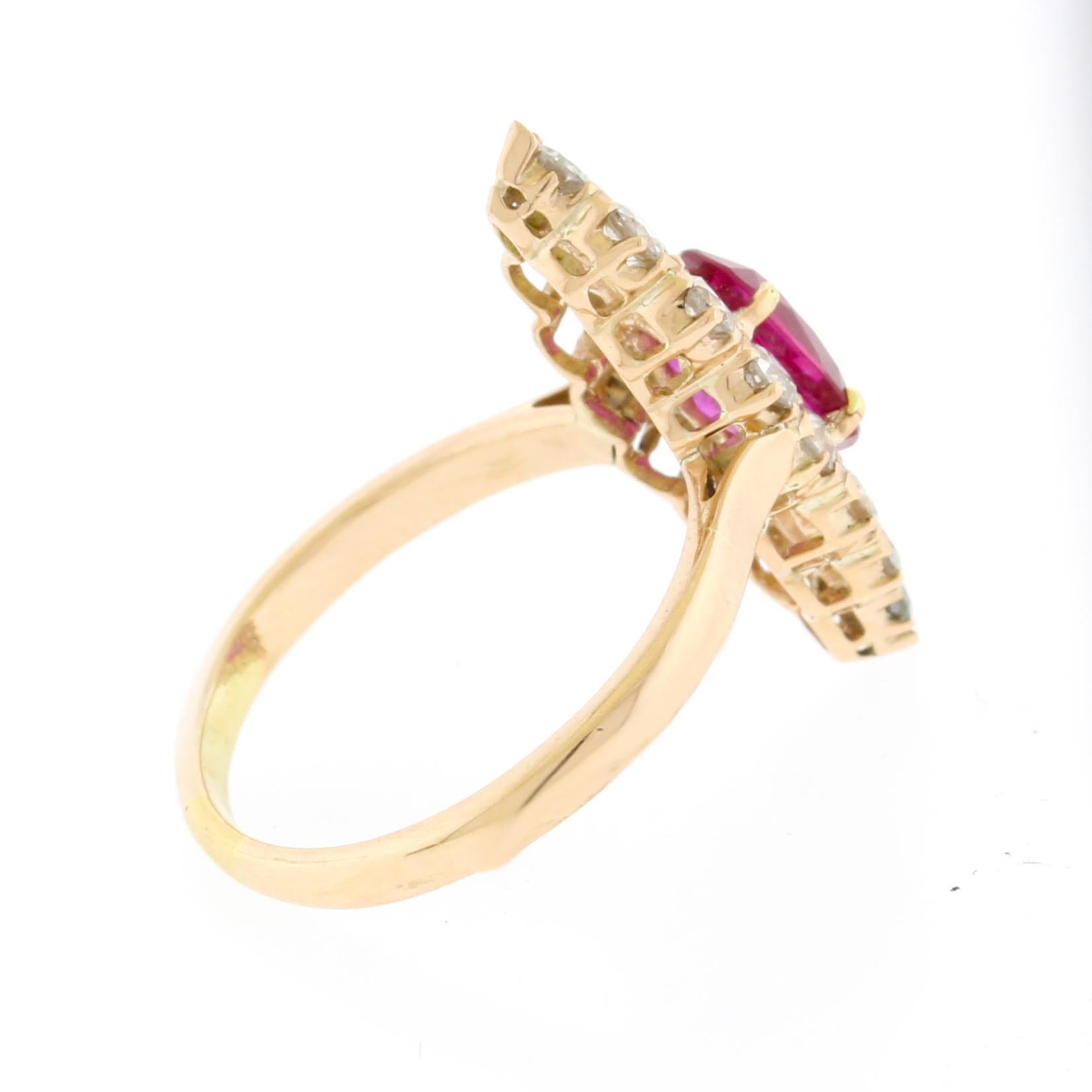 Femenino o masculino Anillo Antiguo de Zafiro Rosa de Birmania Sin Calor y Navette de Diamantes en venta