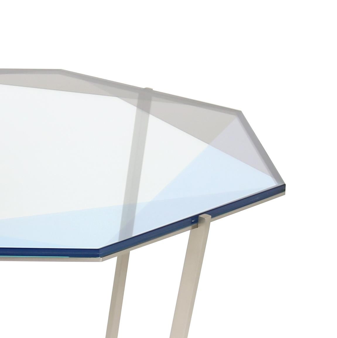 Autre Table de salle à manger / d'entrée octogonale Gem - Verre bleu avec base en acier par Debra Folz en vente