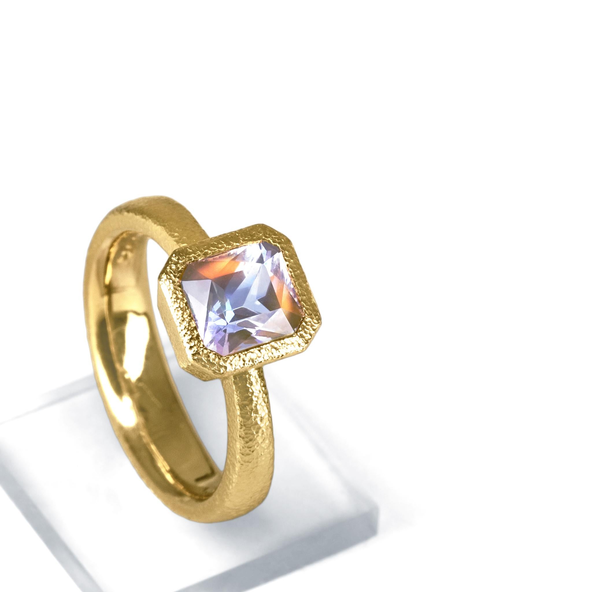 Gem Orange Rainbow Moonstone 22k Gold One-of-a-Kind Ring, Devta Doolan 2024 In New Condition For Sale In Dallas, TX