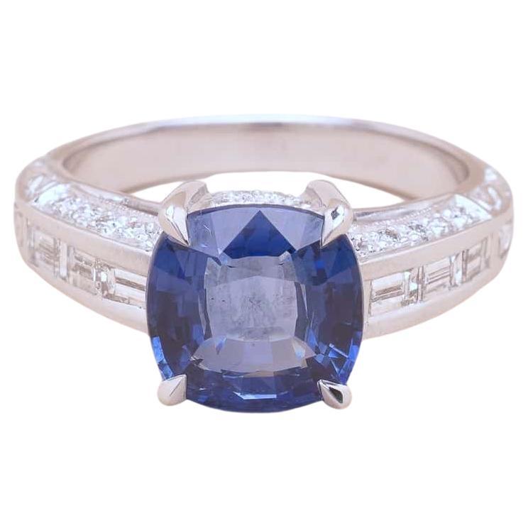 GEM Paris Certified 3.37 carats sapphire ring  For Sale