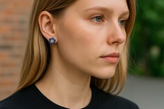 Orecchini in oro con zaffiro blu e diamante di qualità gemmologica da 2,65 carati e fiori da 0,40 pollici