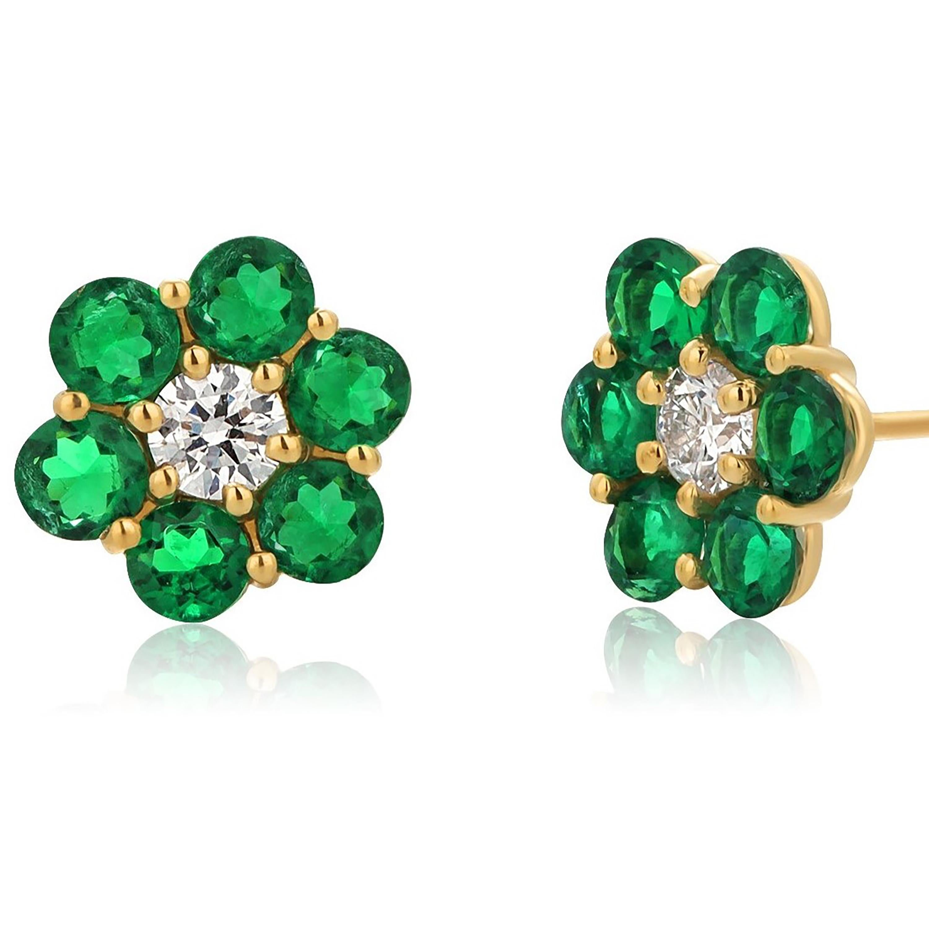 Gem Quality Green Emerald and Diamond 2.14 Carat Floral 0.40 Inch Gold Earrings  In New Condition For Sale In New York, NY