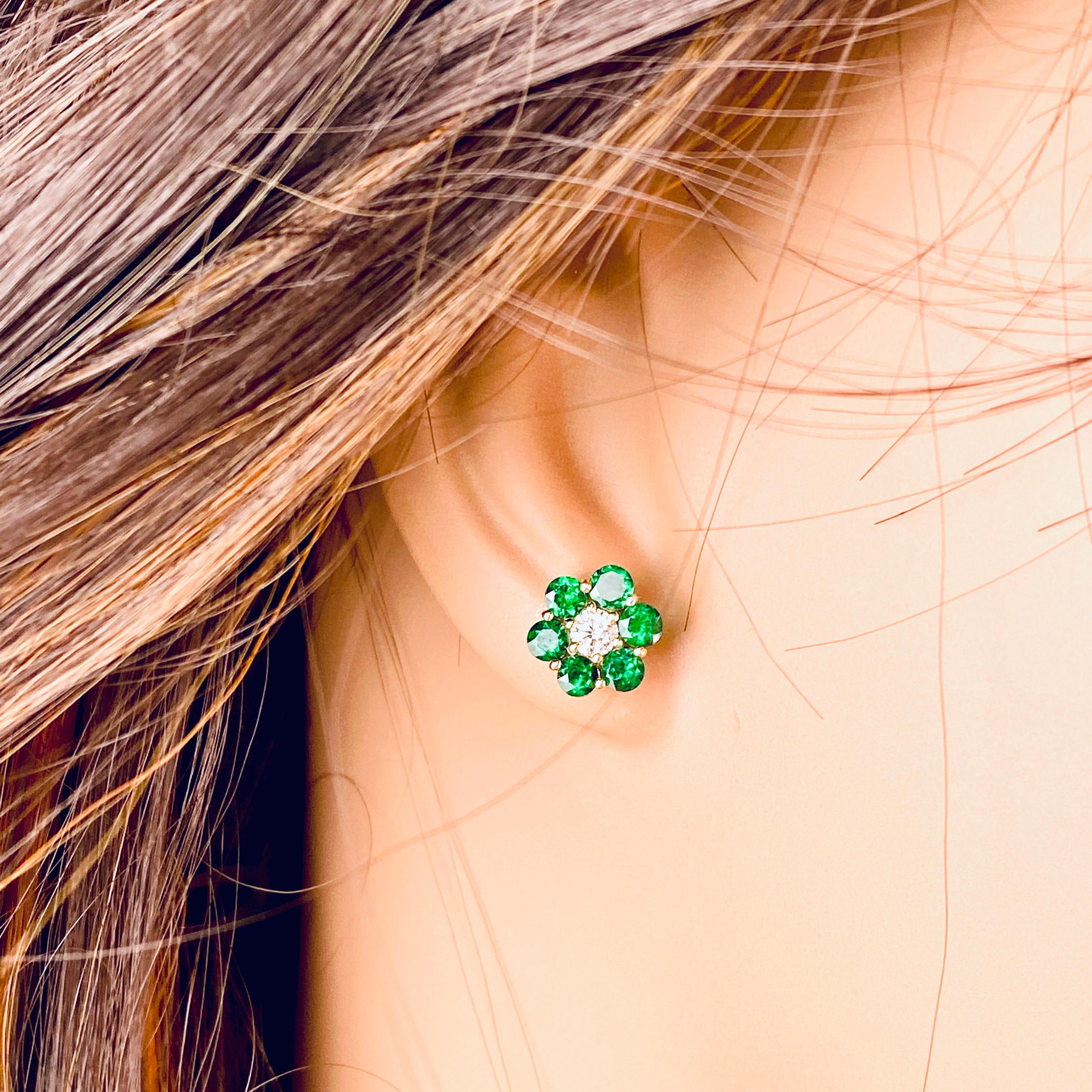 Ohrringe in Edelsteinqualität mit grünem Smaragd und Diamant 2,14 Karat geblümter 0,40 Zoll Gold  im Angebot 4