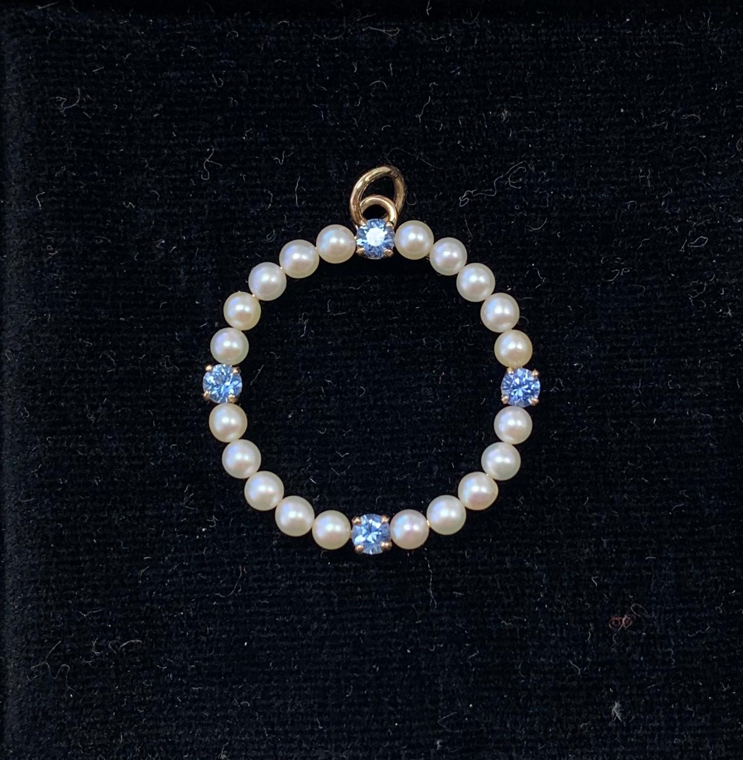 Gem Quality Natural Sapphire Art Deco Pearl Circle Pendant Antique Necklace Gold For Sale 1