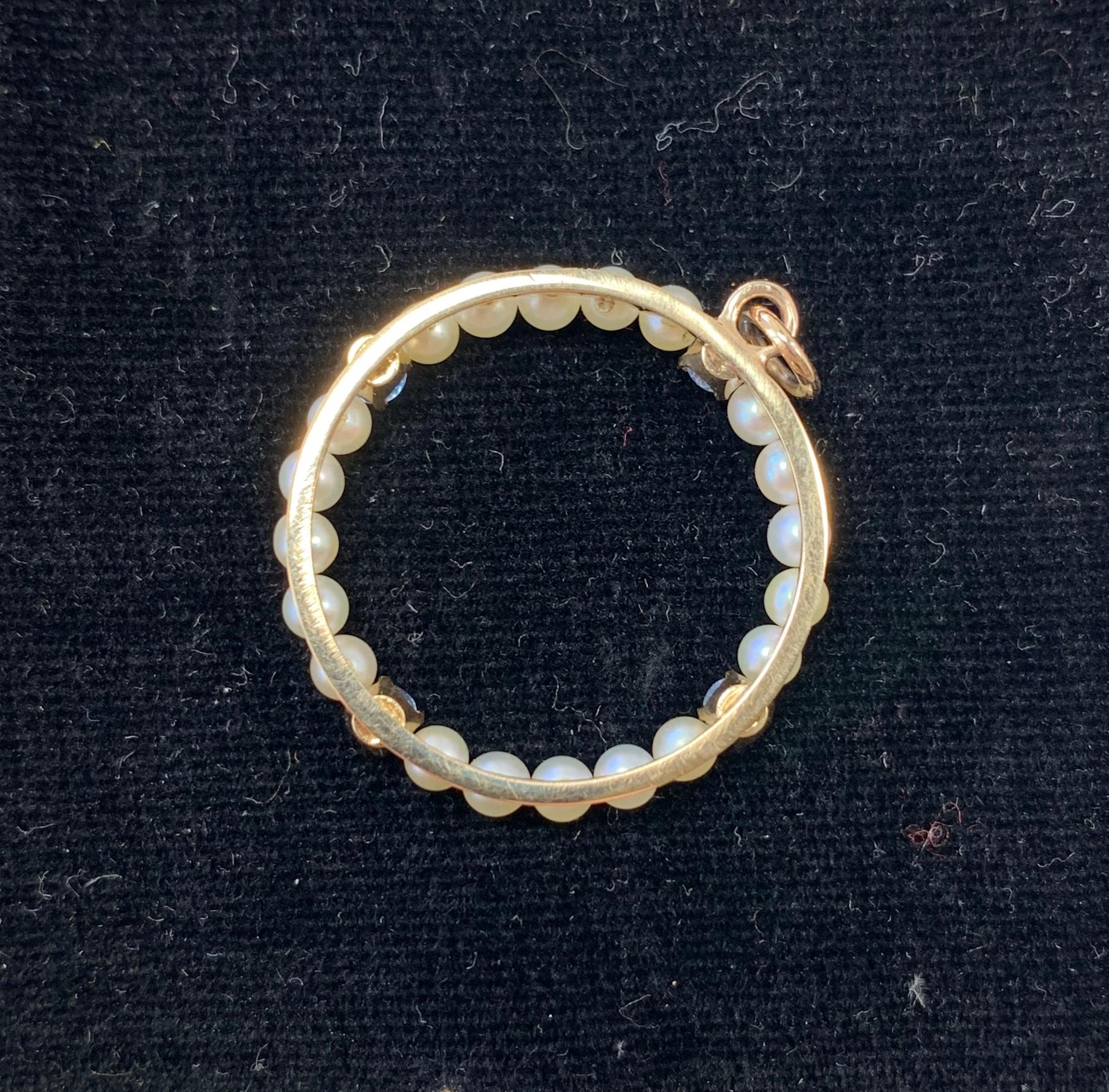 Gem Quality Natural Sapphire Art Deco Pearl Circle Pendant Antique Necklace Gold For Sale 3