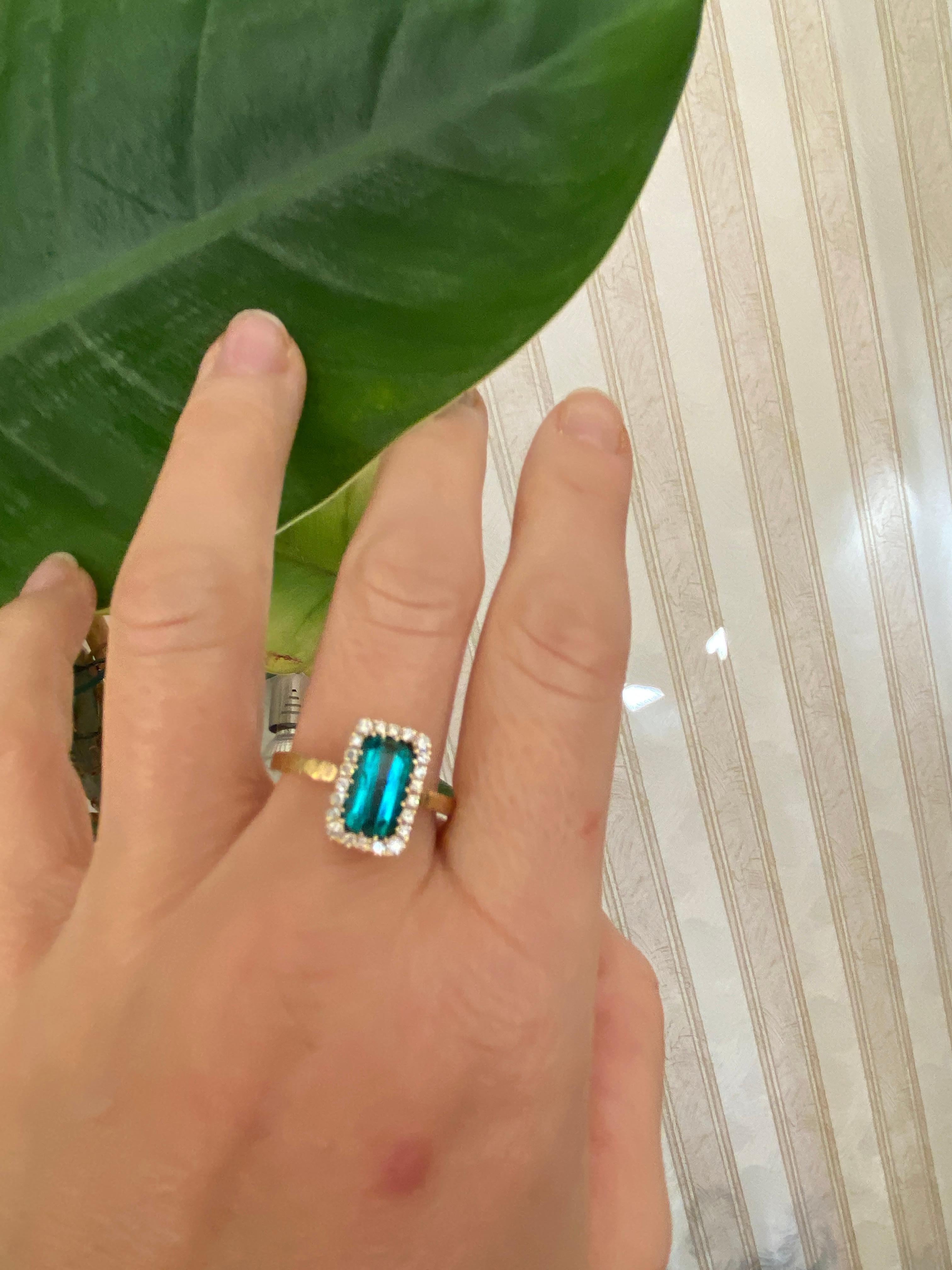 GEM Report Antwerp Certified 2.35 Carat Lagoon Tourmaline Diamond Cocktail ring in vendita 3