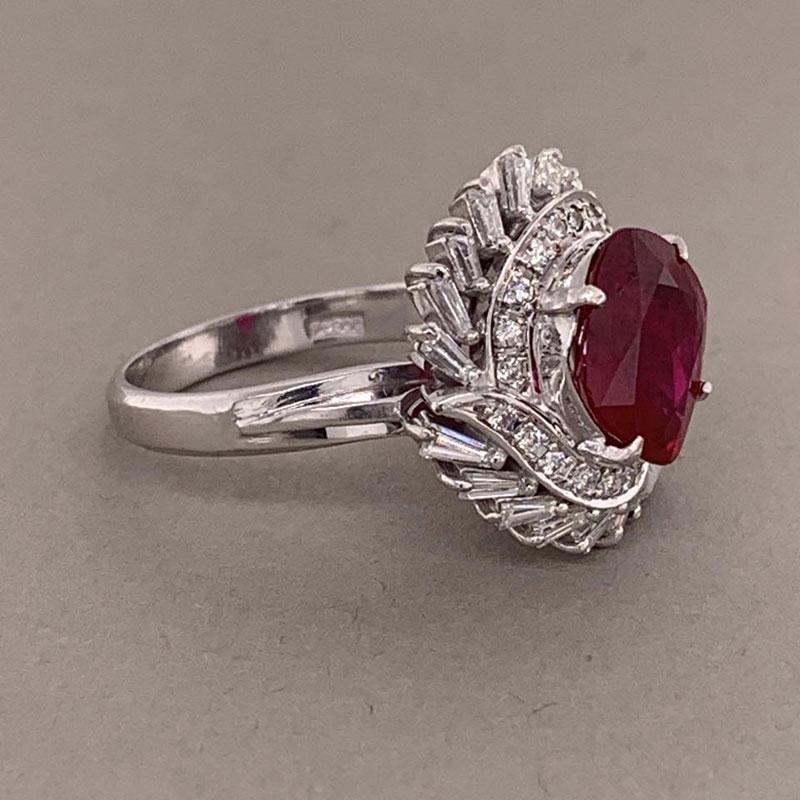 Women's Gem Ruby Diamond Platinum Ring, AGL Certified For Sale