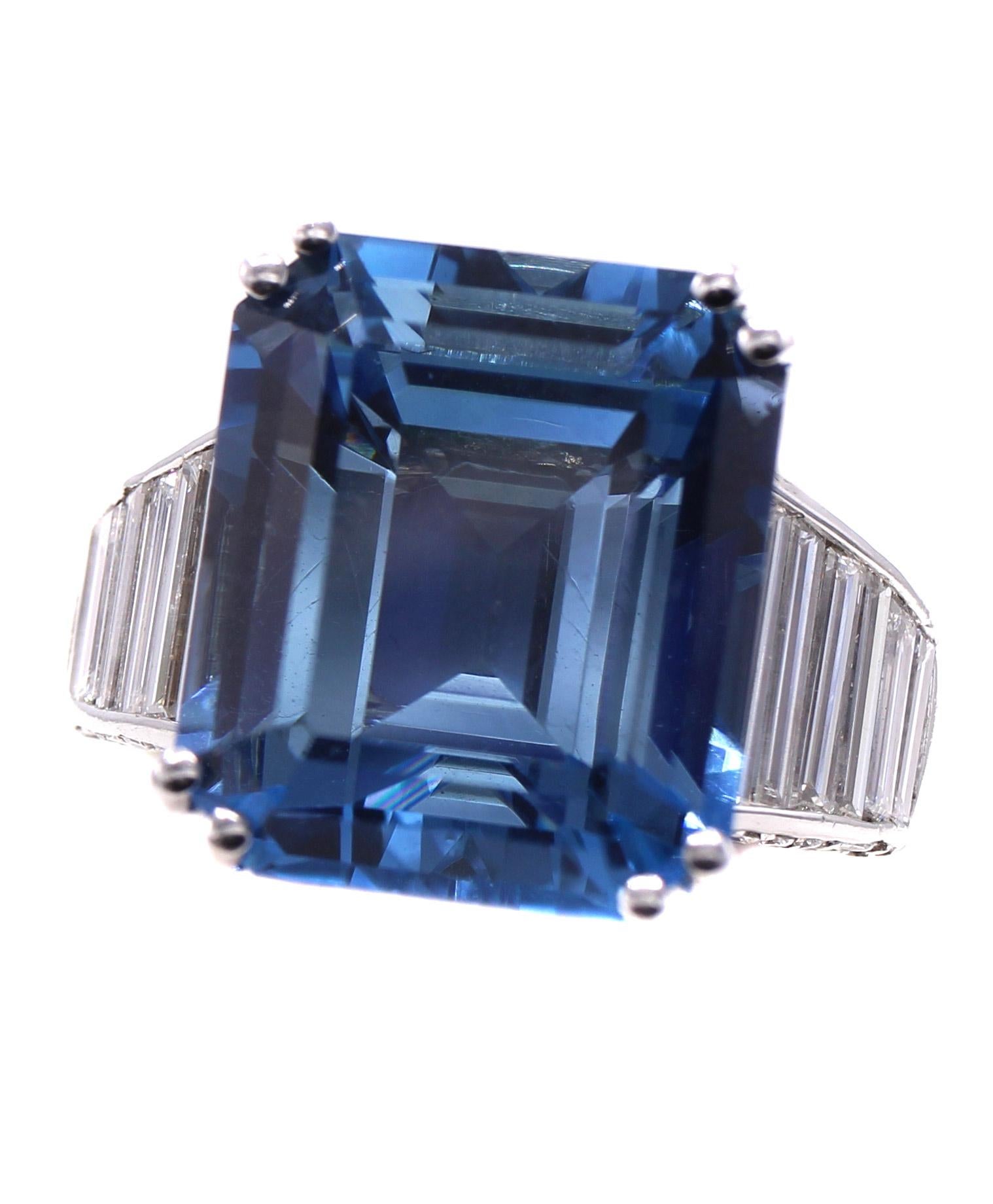 Gem Santa Maria Color Aquamarine and Diamond Ring For Sale 1
