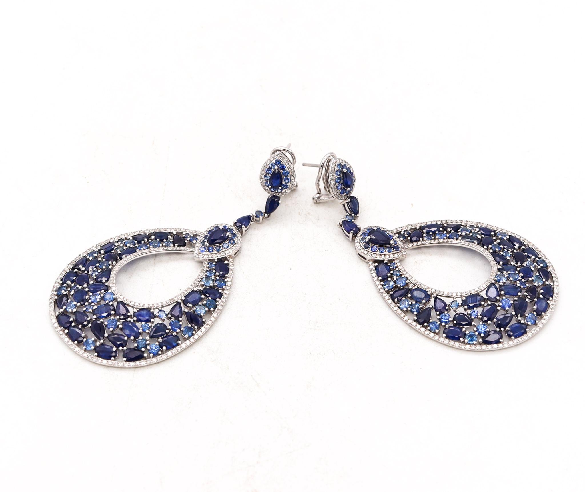 Women's Gem Set Cocktail Dangle Earrings In 18Kt Gold 23.20 Cts Sapphires And Diamonds For Sale