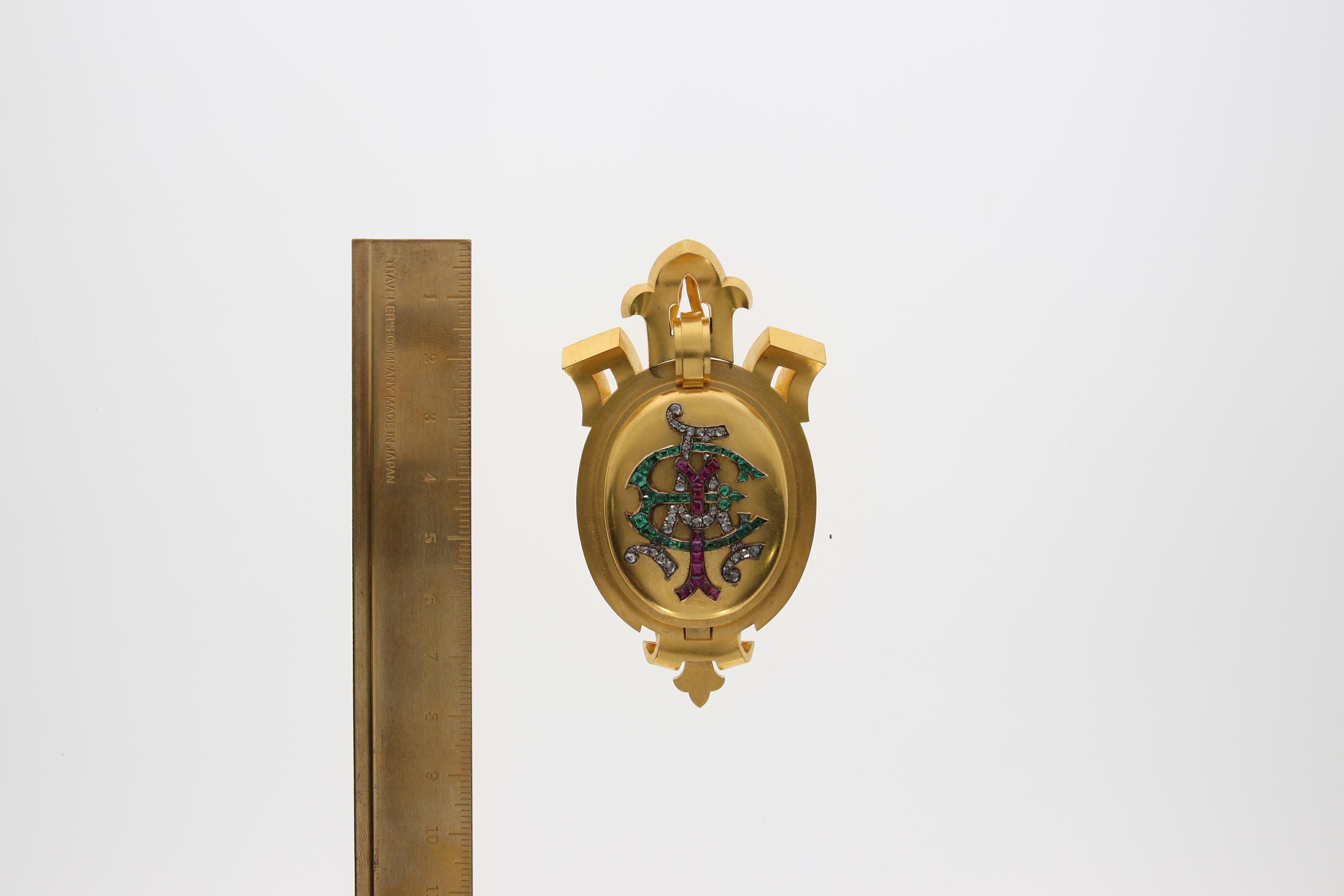 Gem Set Monogram Locket Pendant in 18 Karat Gold in Original Blue Velvet Box In Excellent Condition For Sale In Munich, DE