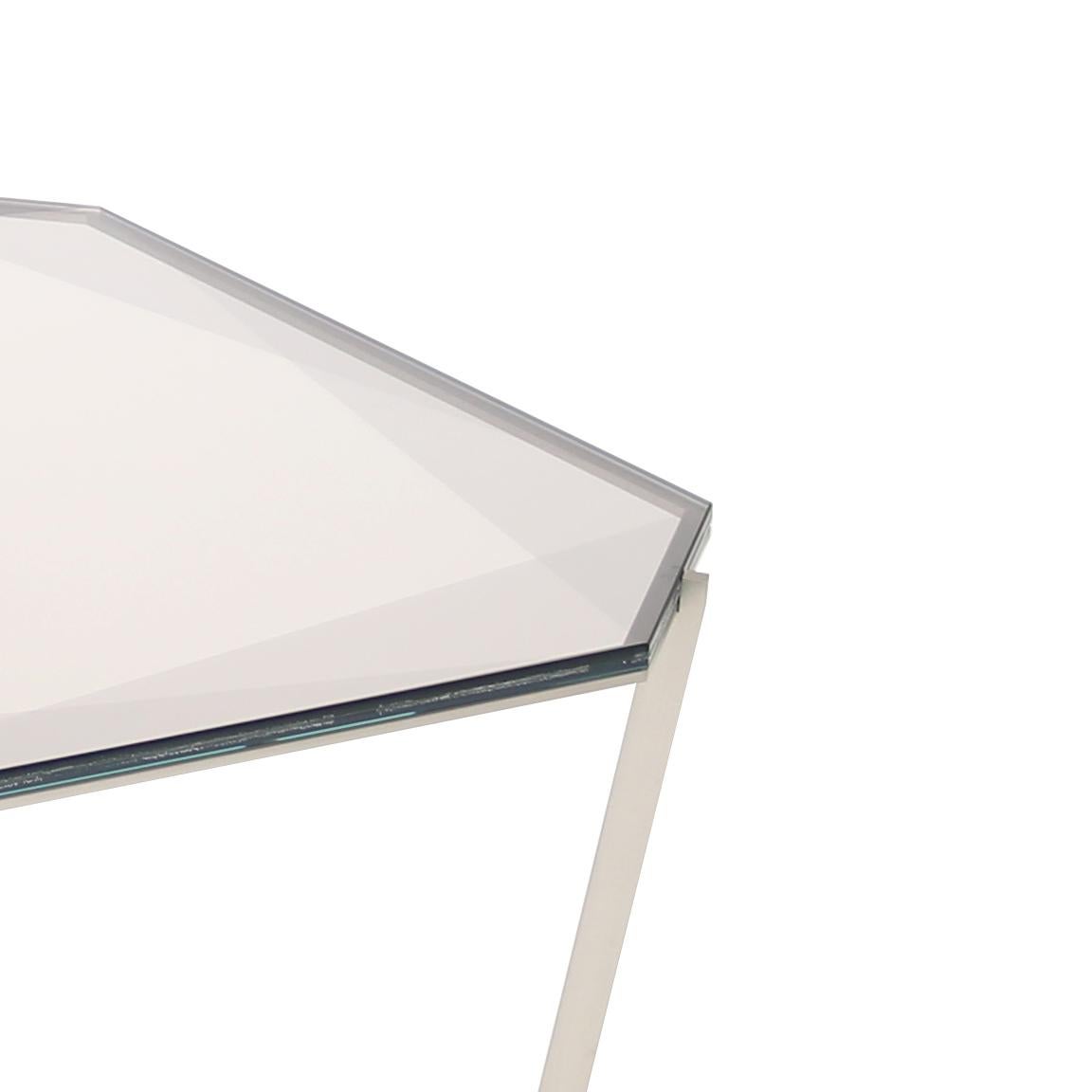 Quadratischer Edelstein-Couchtisch aus Rauchglas mit Sockel aus Edelstahl von Debra Folz (Sonstiges) im Angebot
