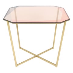 Table de salle à manger / d'entrée carrée Gem - Verre rose avec base en laiton par Debra Folz