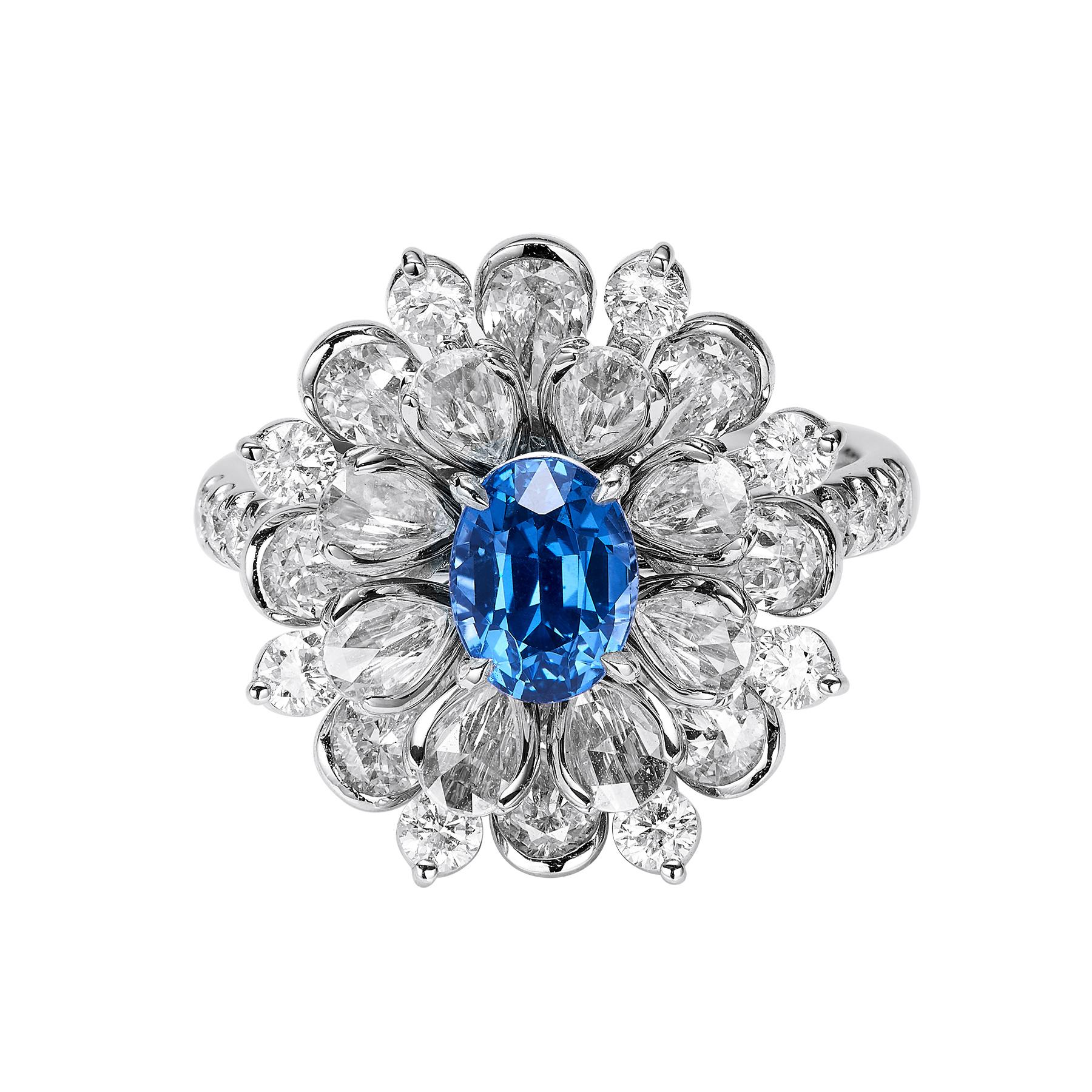 GEMCOOK JEWELLERY 1.04ct Cobalt Spinel Blue Flower Ring1.04ct Charming cobalt blue~ A circle of flowers inlaid around it~ Girls' hearts overflow again With EGL certificate This stunning piece features a 1.04ct cobalt spinel in a charming cobalt blue