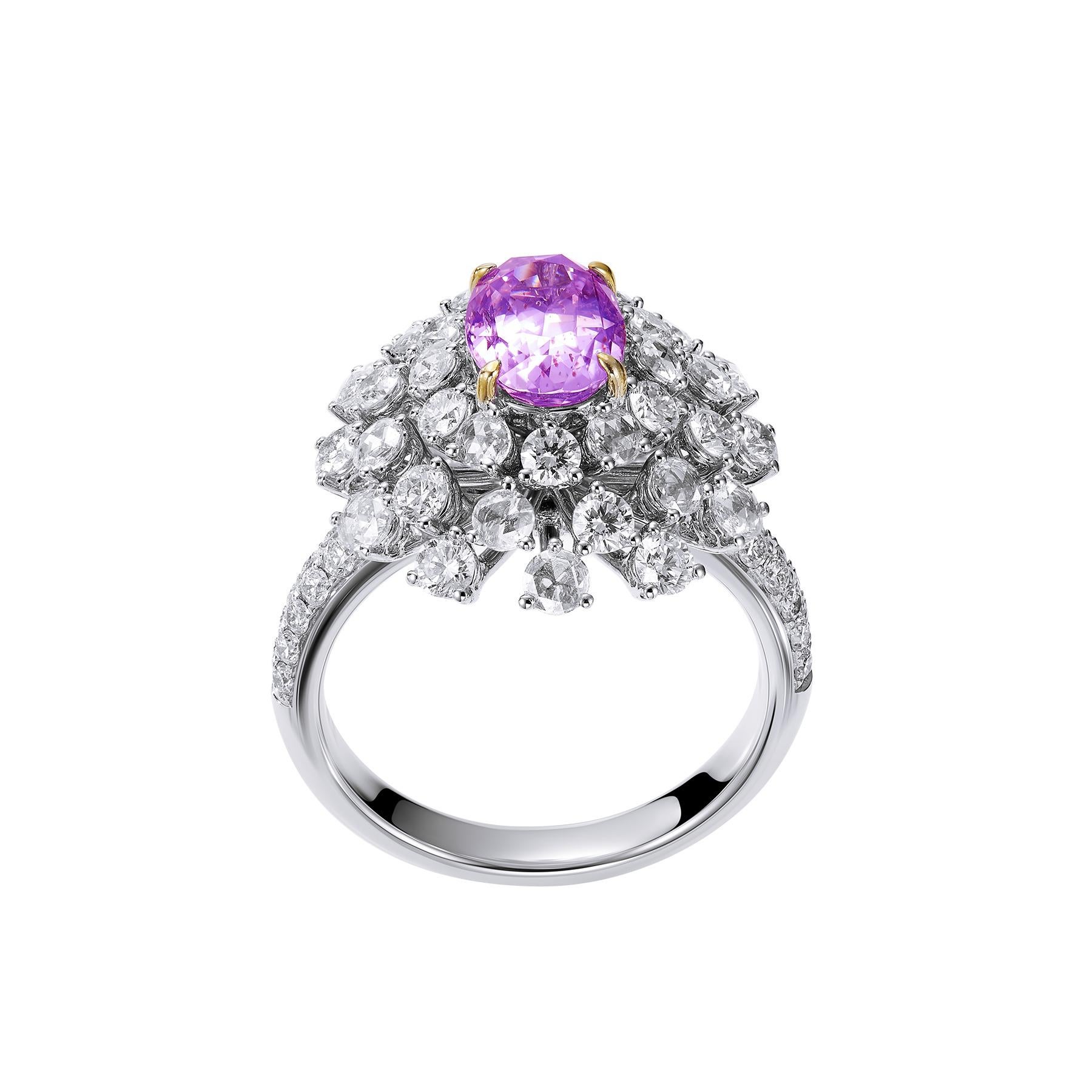 GEMCOOK JEWELLERY 2.02ct Unheated Padparadscha Ring In New Condition For Sale In Bangkok, TH