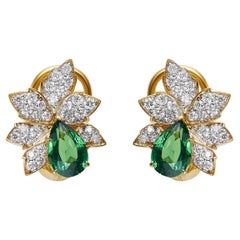 GEMCOOK JEWELLERY 2.18ct Tsavorite Kazani Green Leaf Earrings
