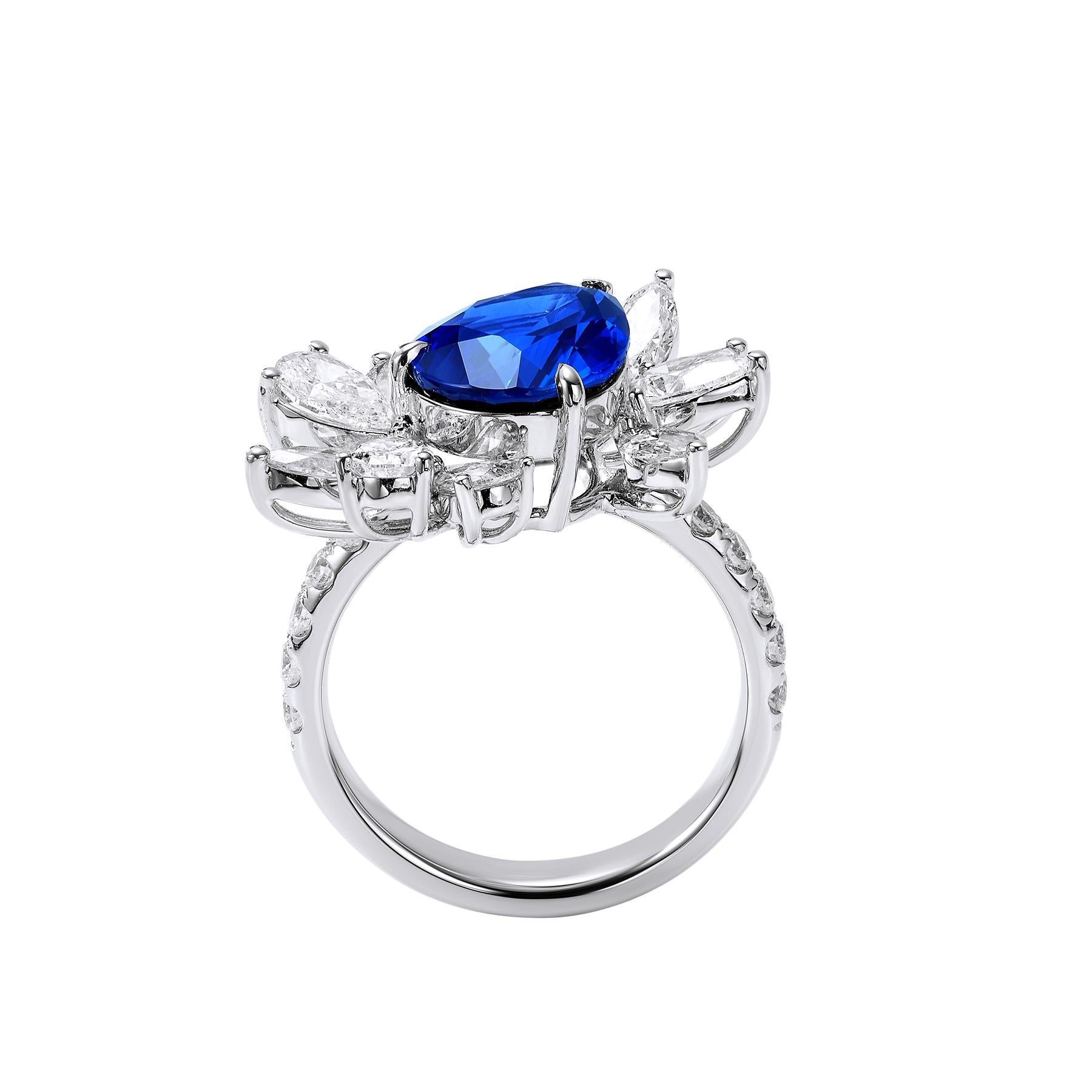 Women's or Men's GEMCOOK JEWELRY 4.06ct Heated Royal Blue Sapphire Ring For Sale
