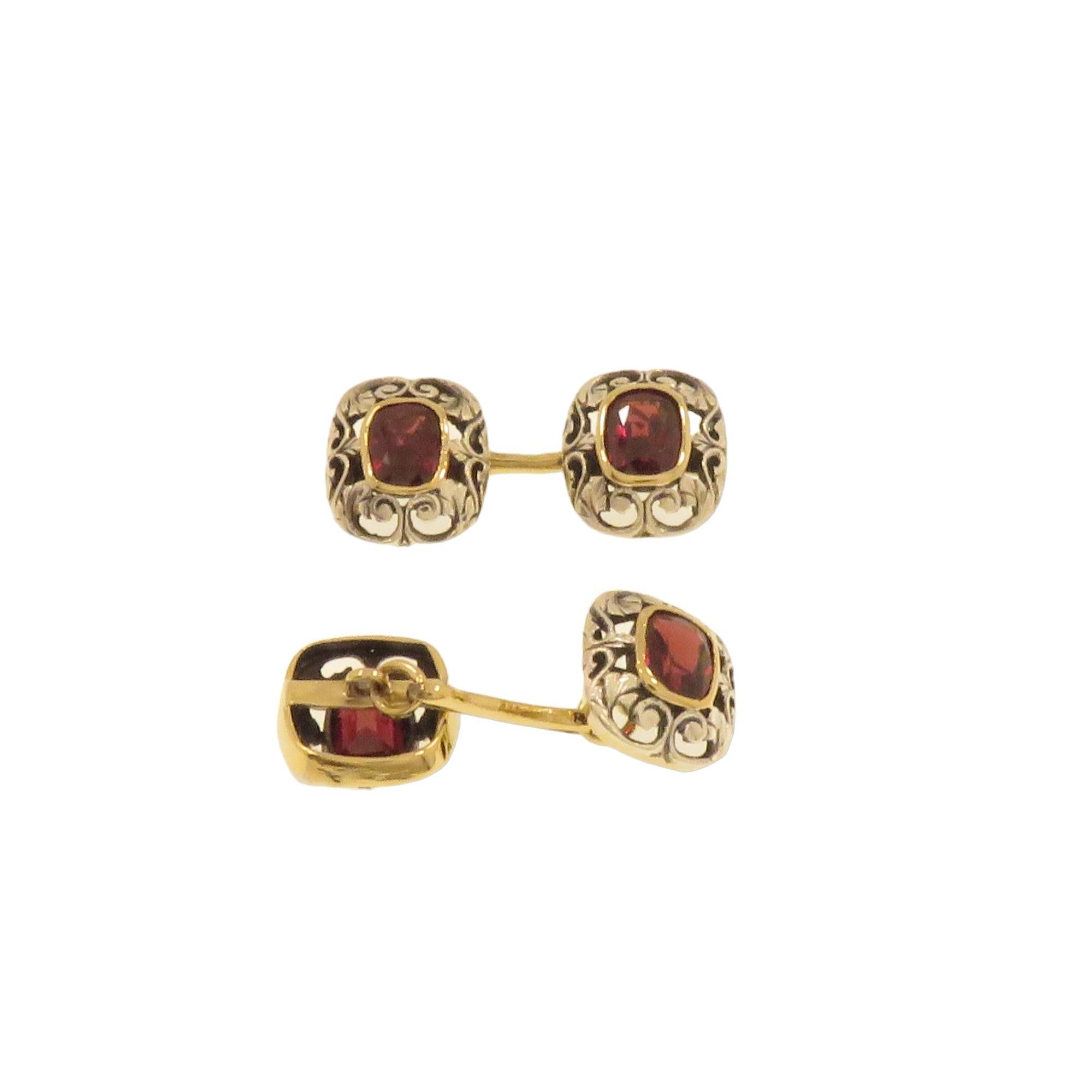 Cushion Cut Antique Cufflinks with Garnets in Gold And Silver 1920s For Sale