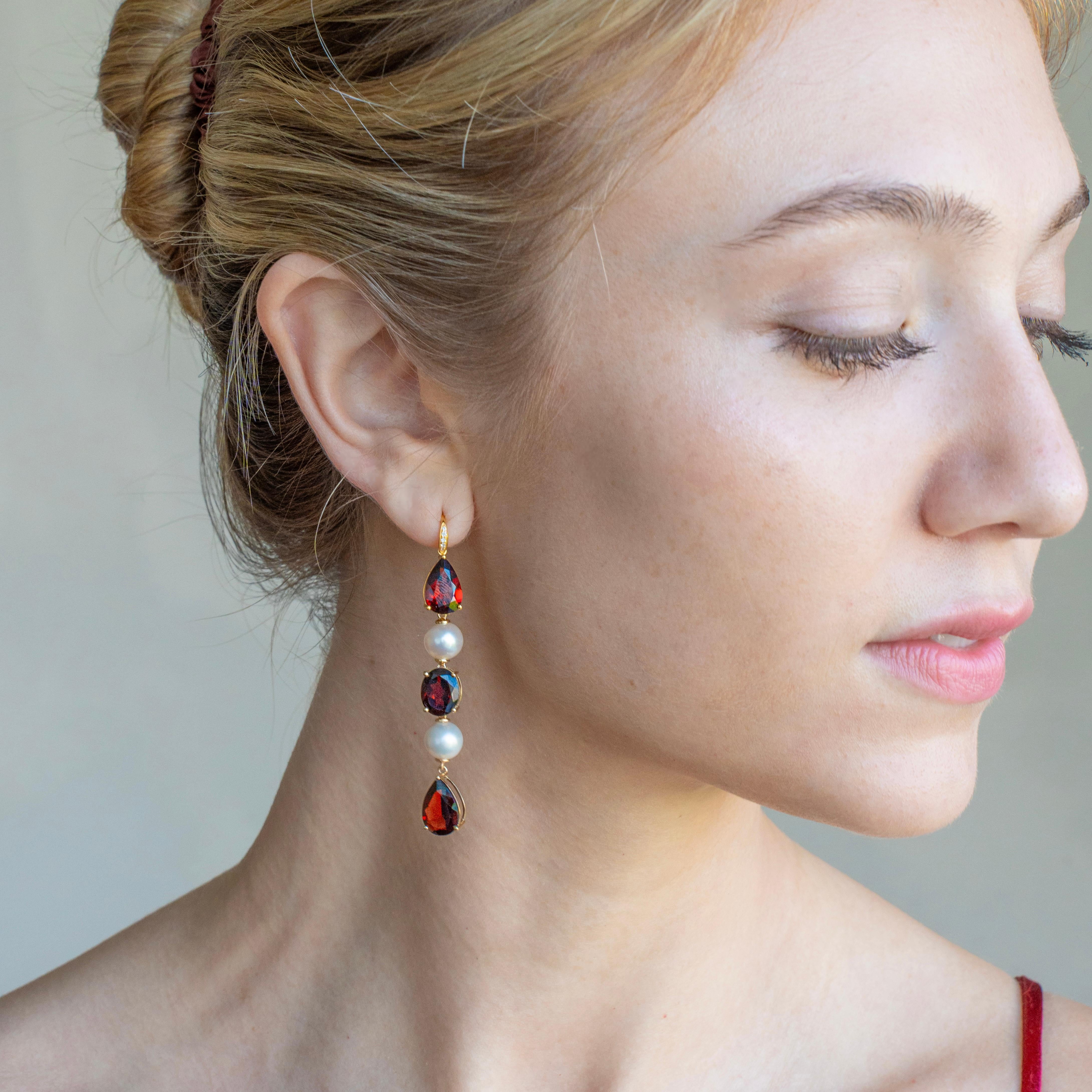 Moderne GemFusion 22.05ctw Grenat Diamant Perle Pendants d'oreilles convertibles en vente