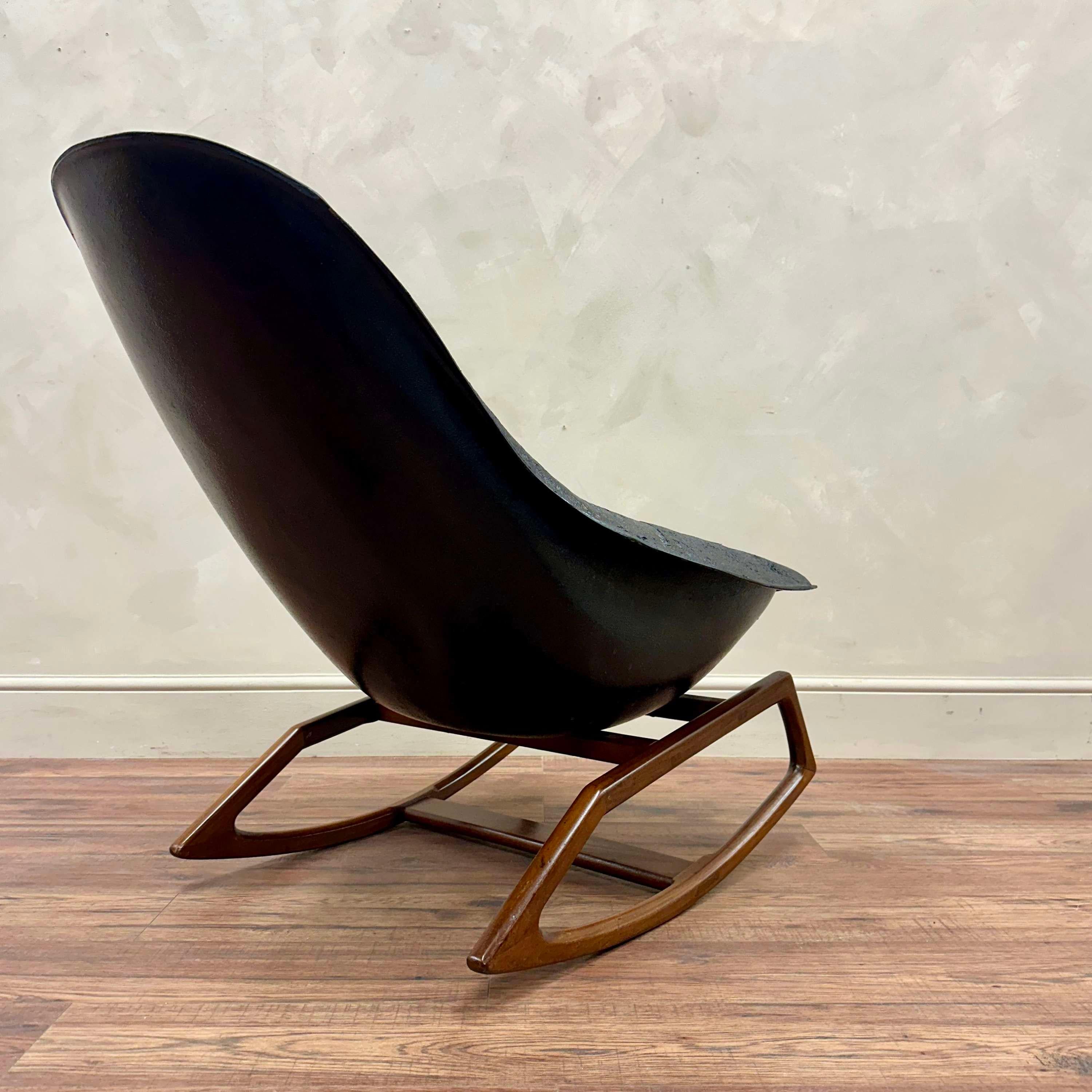 Sedia a dondolo Gemini Lurashell c1960 in vendita 5
