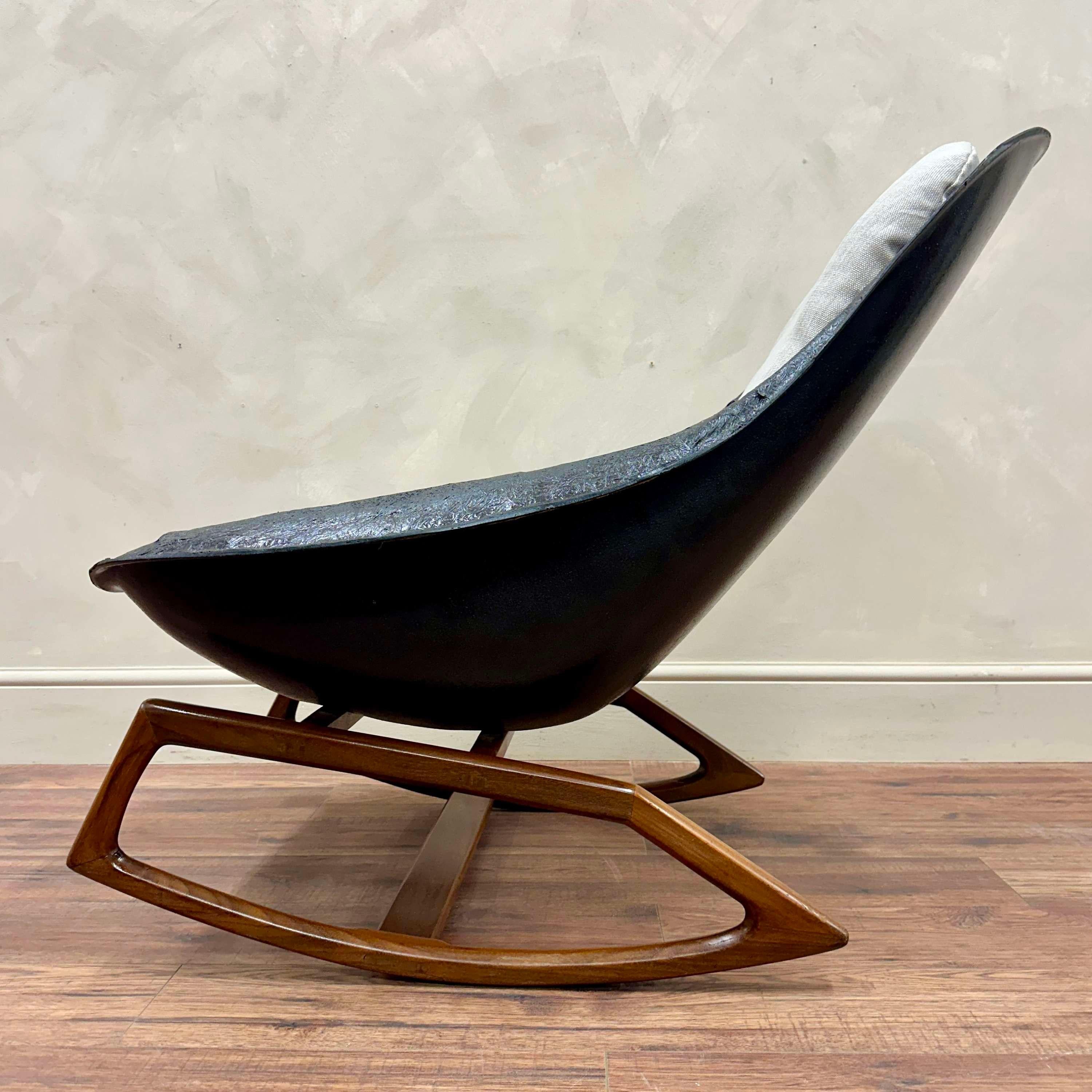 Sedia a dondolo Gemini Lurashell c1960 in vendita 3