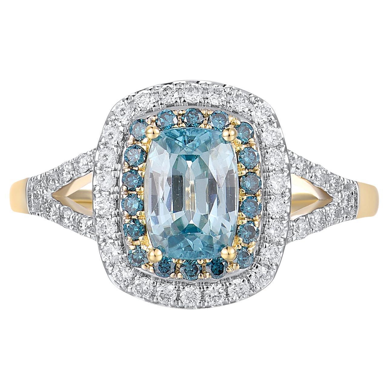 Contemporary 1.12 Cttw Natural Blue Zircon/Diamond Ring in 14K Yellow/White Gold Size 7 For Sale
