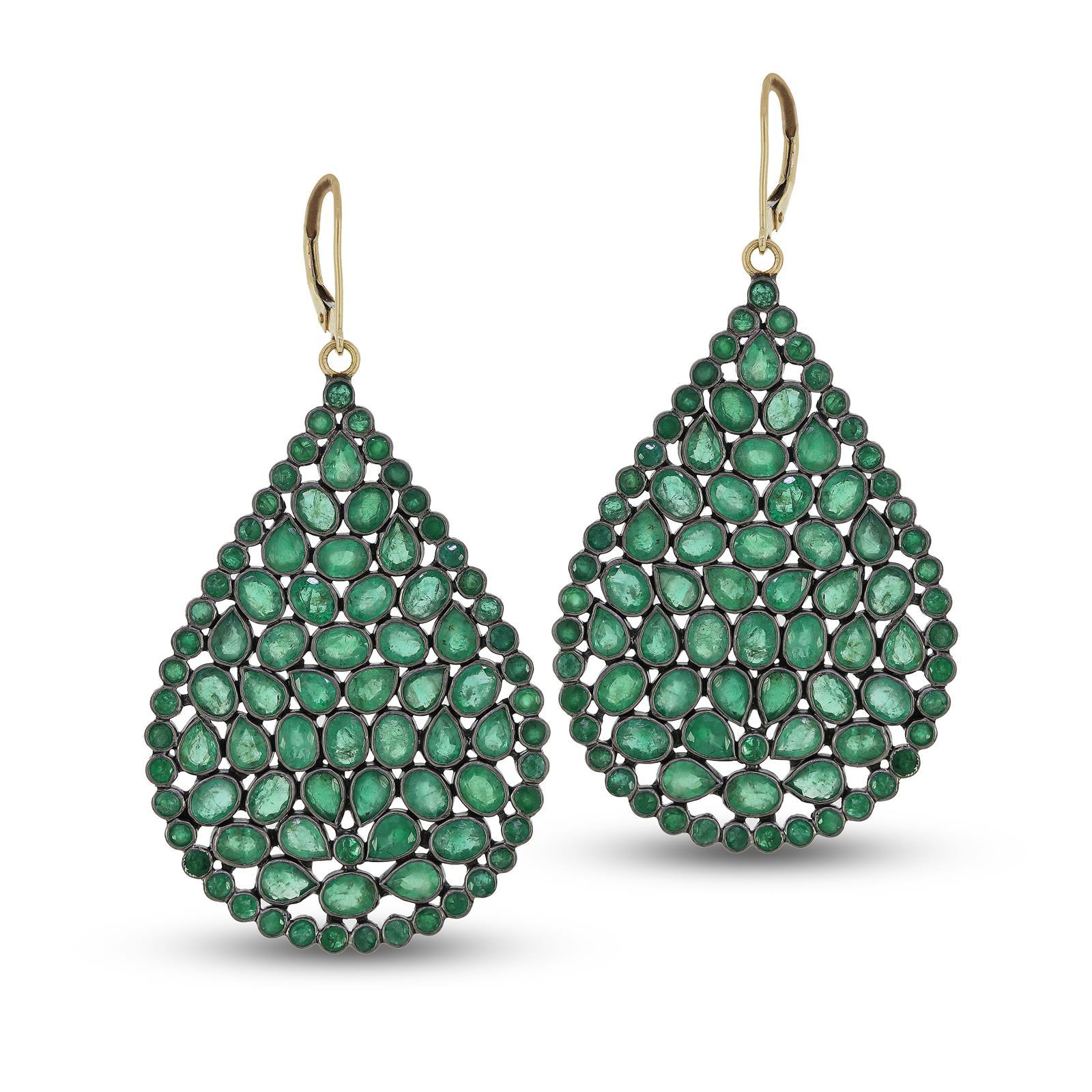 Gemistry 16cts Emerald Victorian Pear Drop Earrings in 18k/14k Sterling Silver In New Condition For Sale In New York, NY