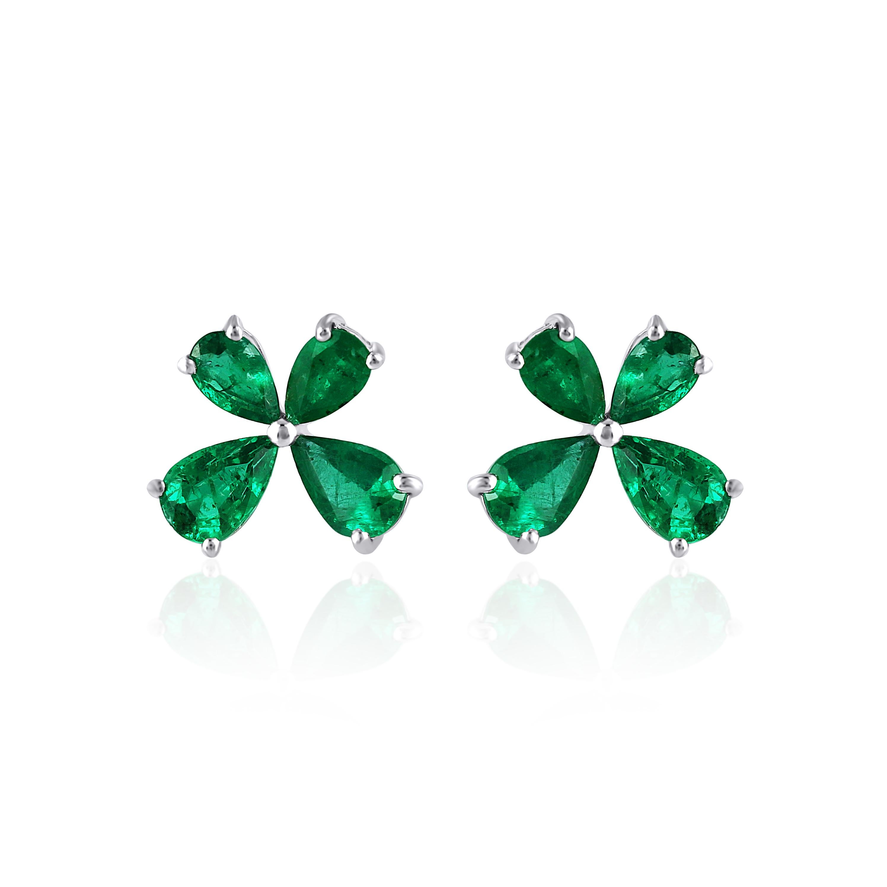 Contemporary Gemistry 2.25 Cttw Natural Emerald Floral Stud Earrings in 18k White Gold For Sale