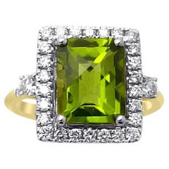 Química 2.25 qtw. Anillo Peridoto Natural/Diamante en Oro Bicolor de 14K Talla 7