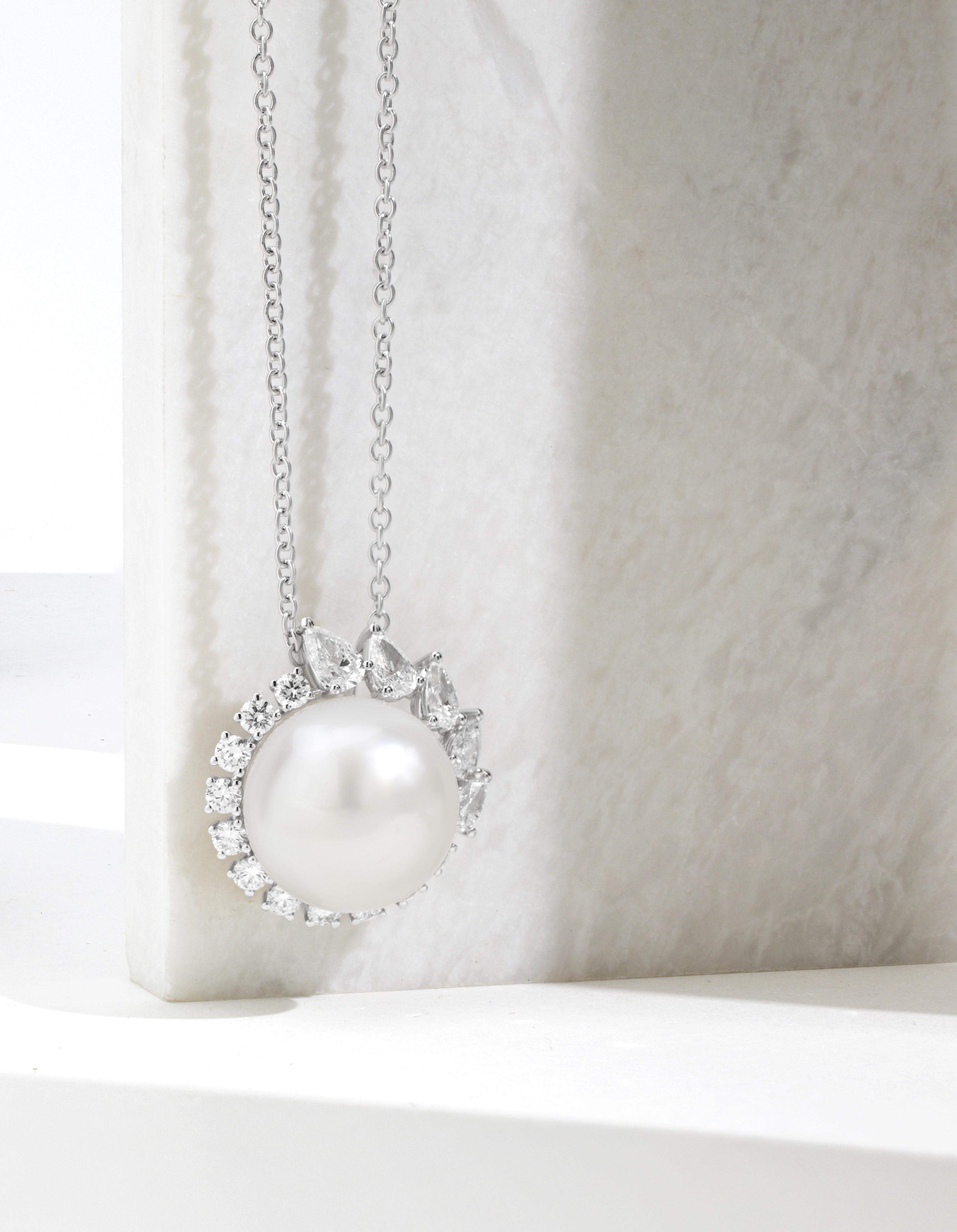 Contemporary Gemistry South Sea Pearl and Diamond Pendant Necklace in 18k White Gold For Sale