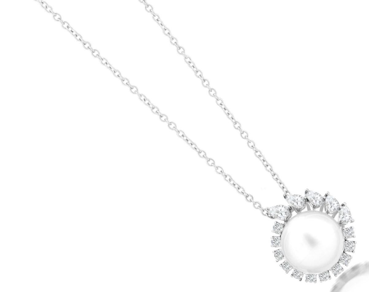Brilliant Cut Gemistry South Sea Pearl and Diamond Pendant Necklace in 18k White Gold For Sale