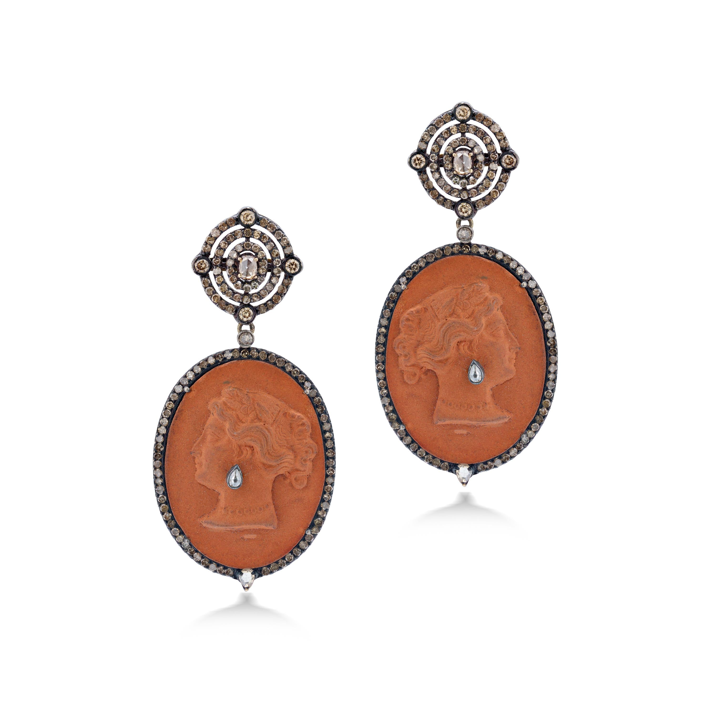 Taille ovale Gemistry Victorian 3.25 Cttw Natural Champagne Diamond Drop Earrings 18K/SS en vente