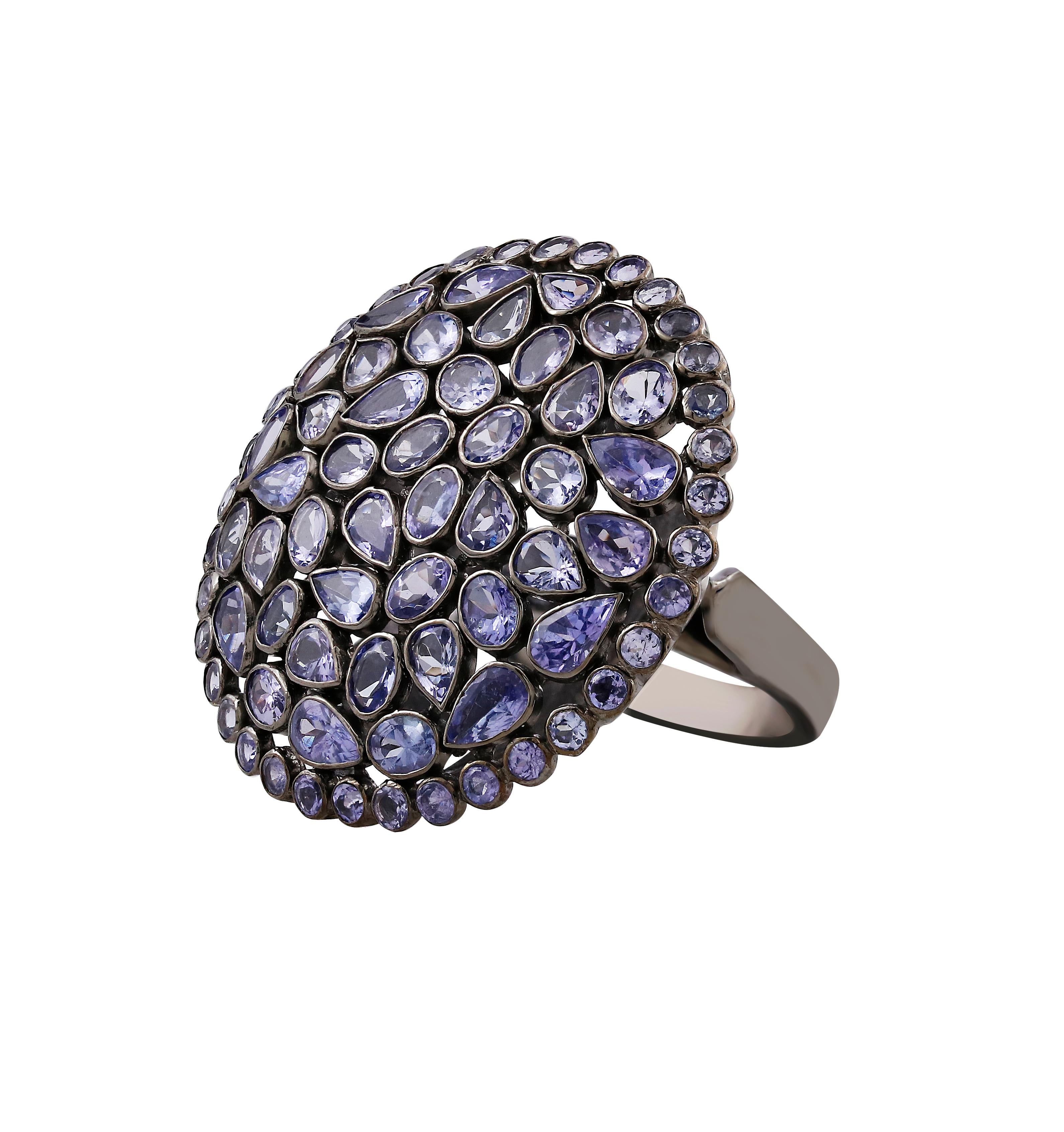 Mixed Cut Gemistry Victorian 8.9cttw Tanzanite Cluster Ring in 925 Sterling Silver For Sale